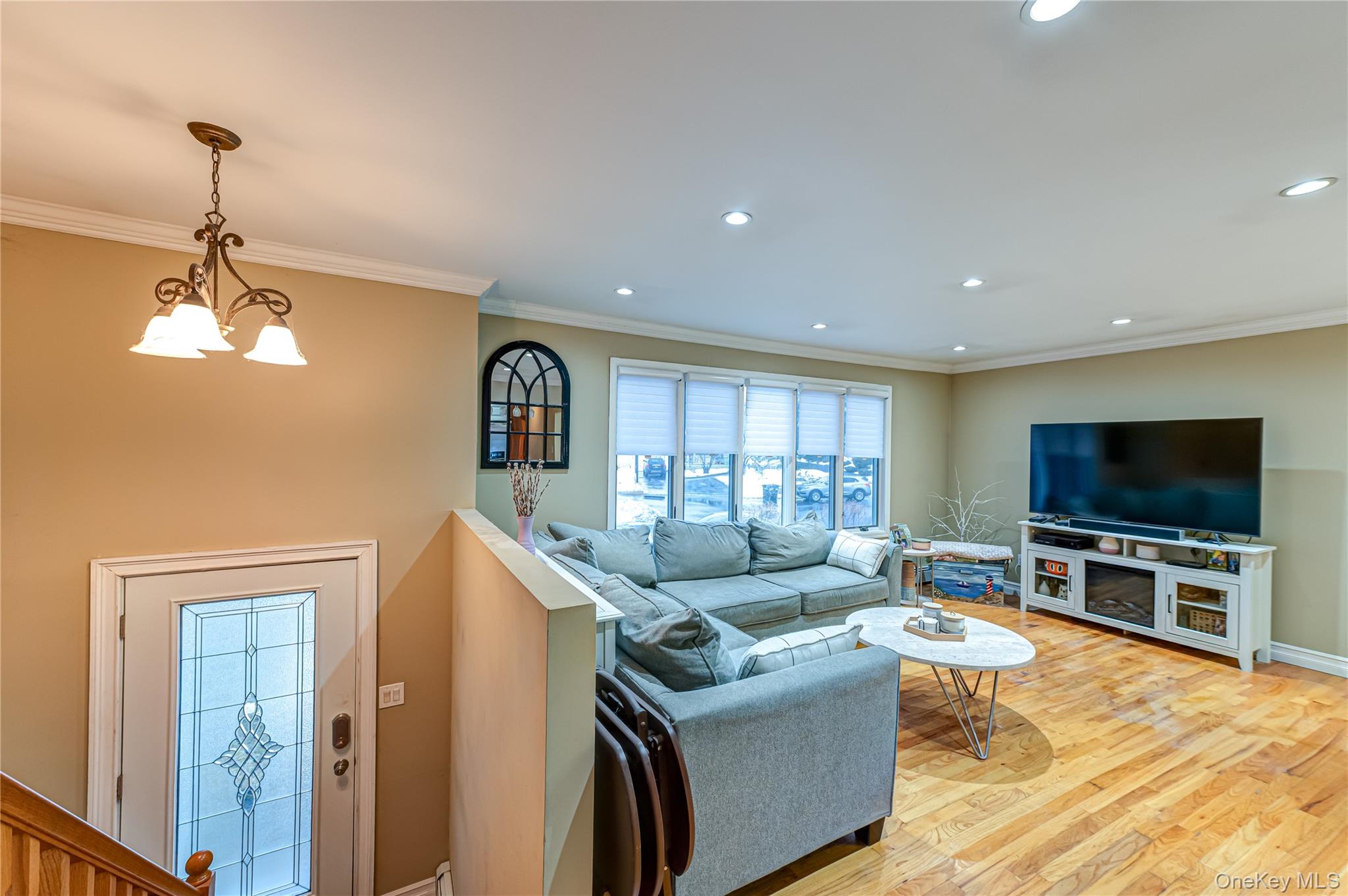 345 Collington Drive, Ronkonkoma, NY 11779