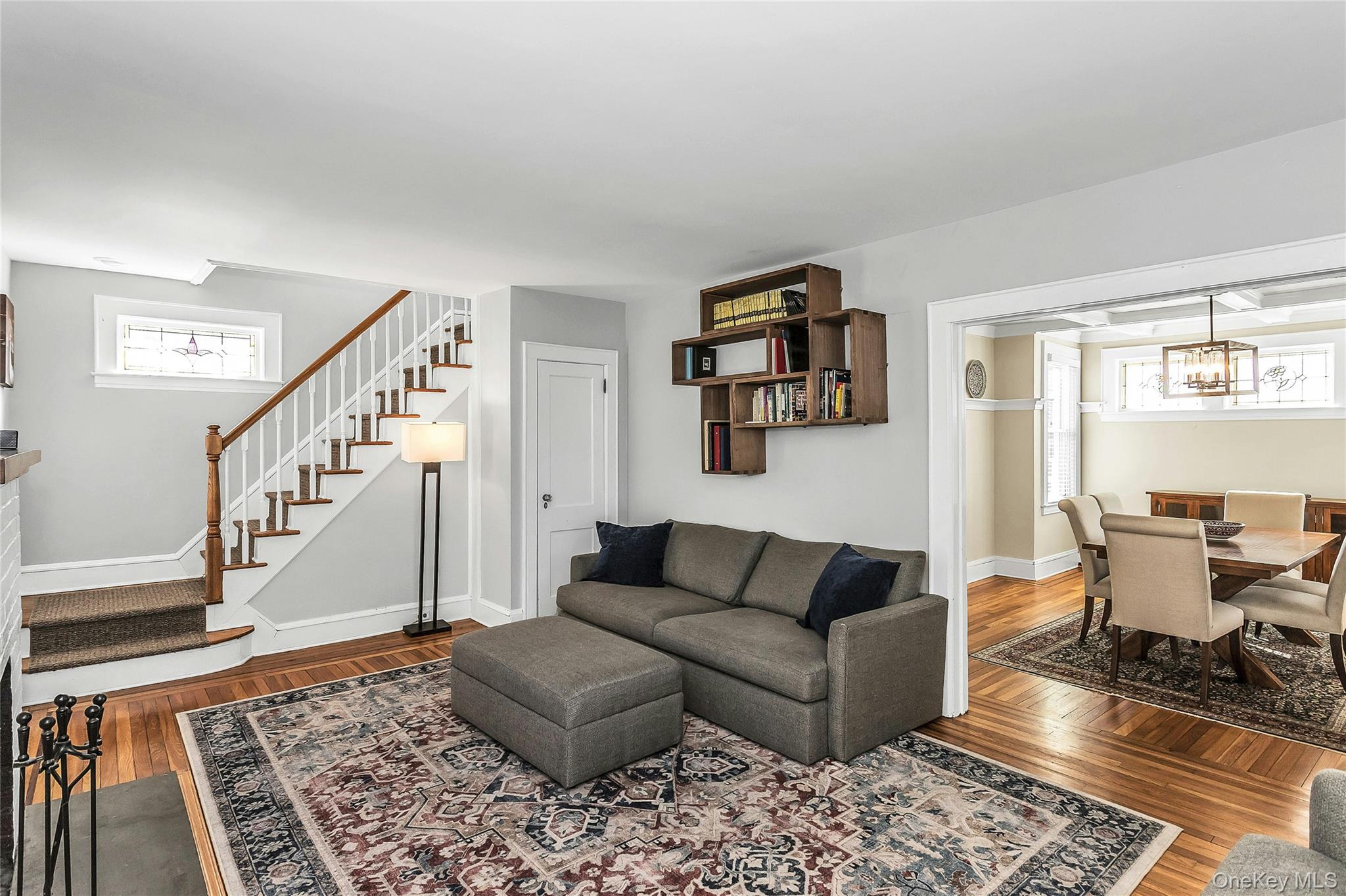 86 Taft Avenue, Lynbrook, NY 11563