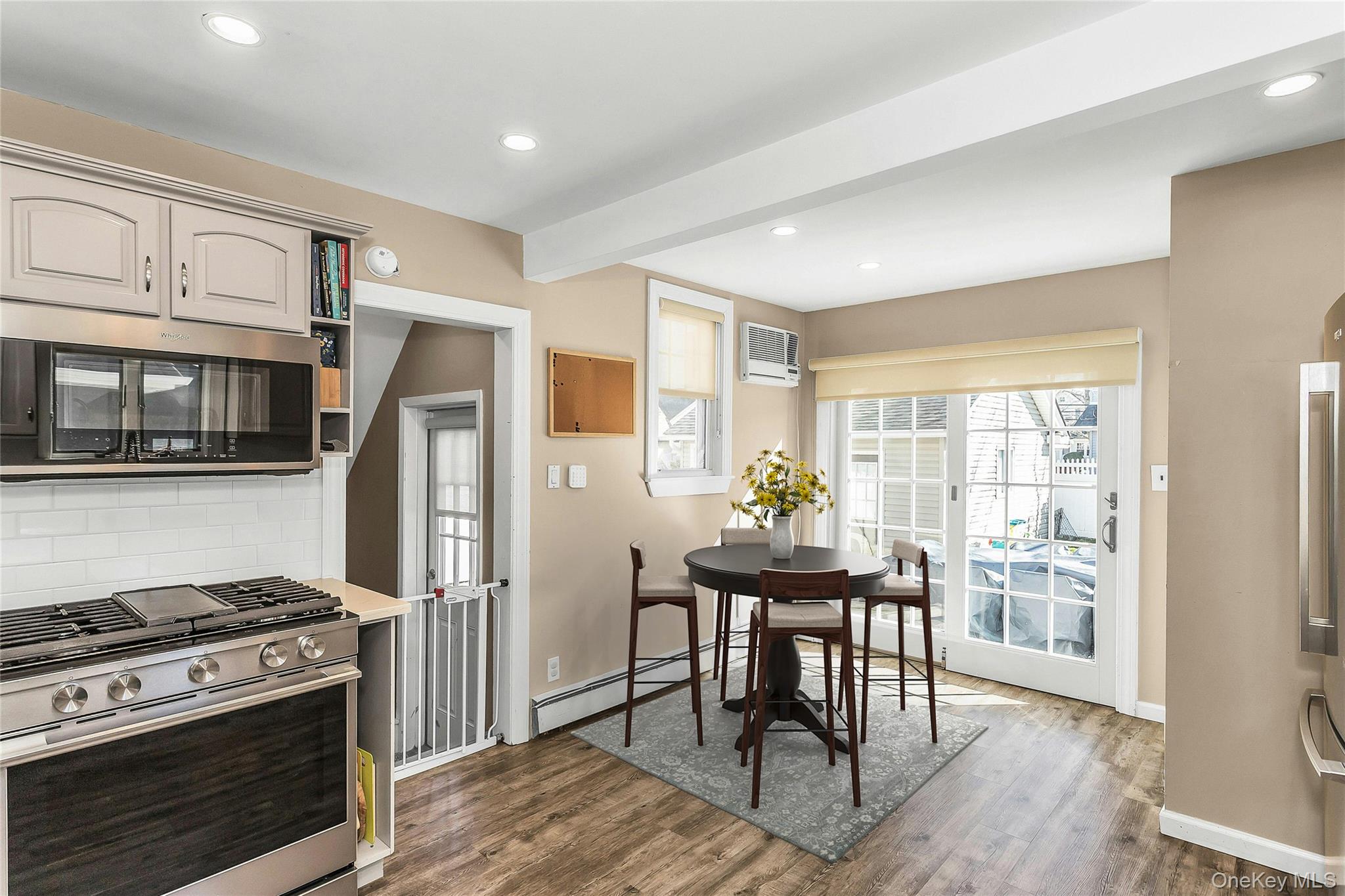 86 Taft Avenue, Lynbrook, NY 11563