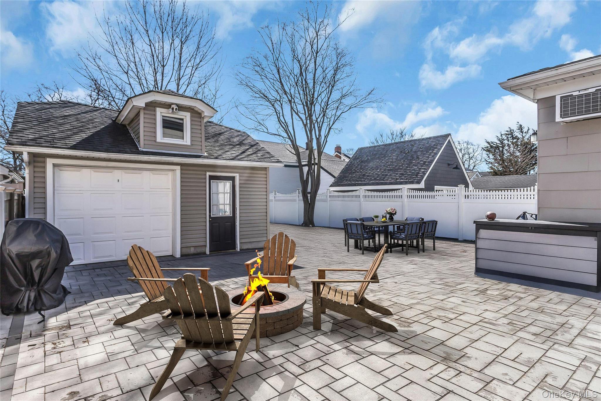 86 Taft Avenue, Lynbrook, NY 11563