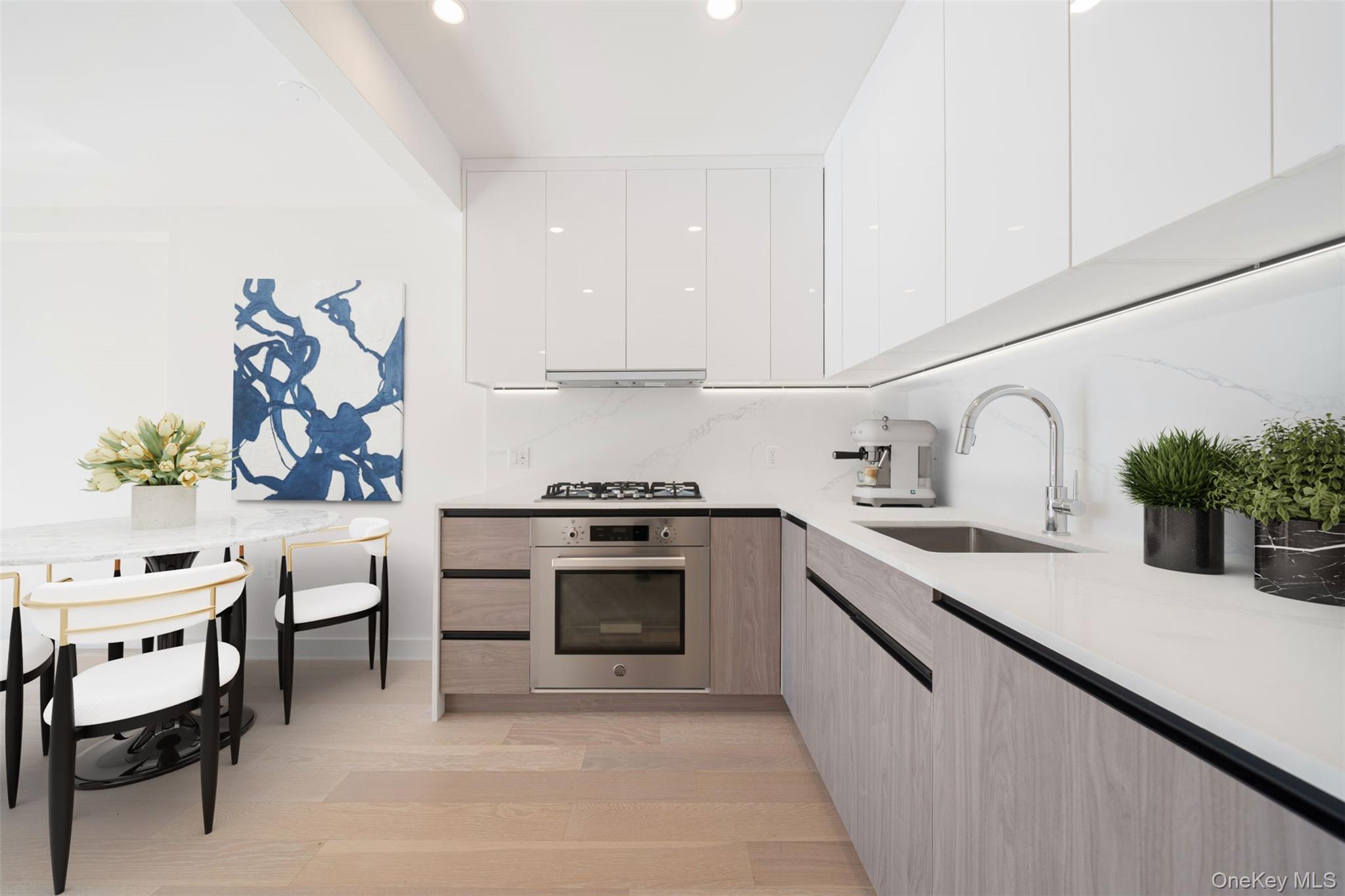 144-49 Northern Blvd # 213, Flushing, NY 11354