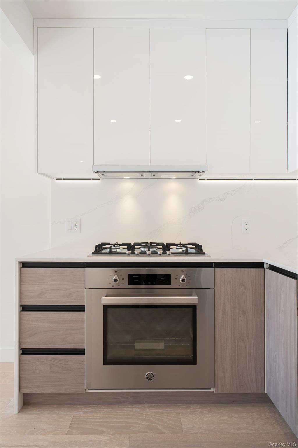 144-49 Northern Blvd # 213, Flushing, NY 11354