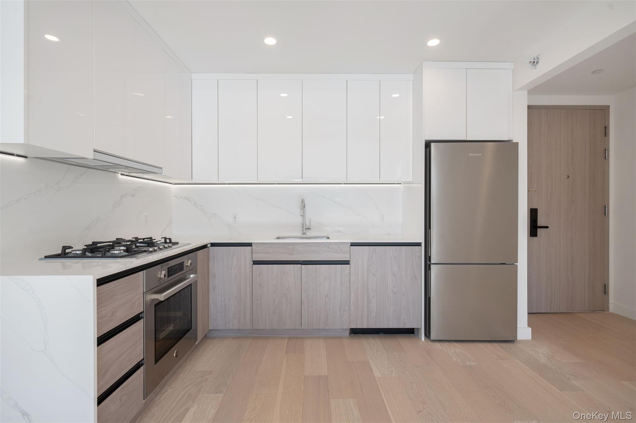 144-49 Northern Blvd # 213, Flushing, NY 11354