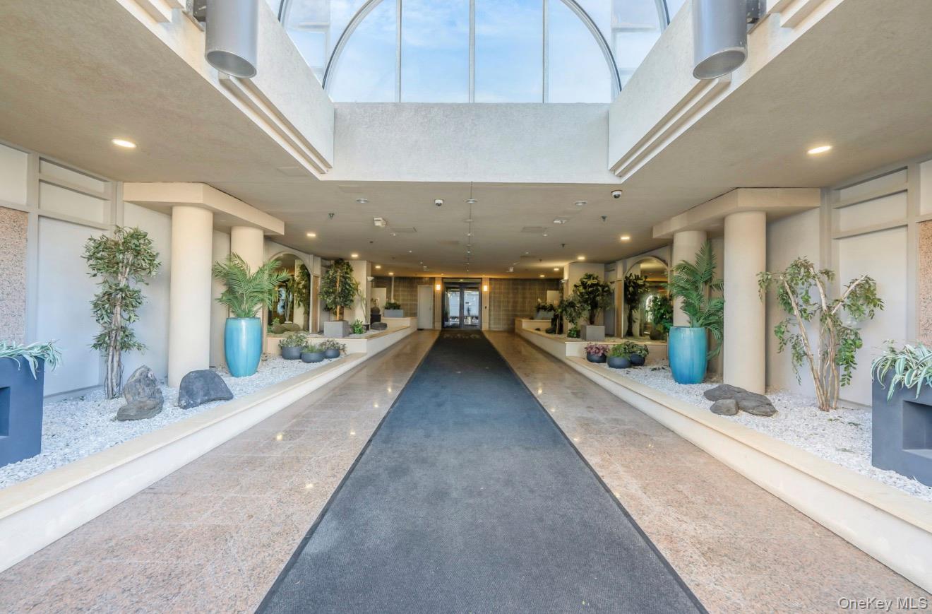 360 Shore Road # 8H, Long Beach, NY 11561