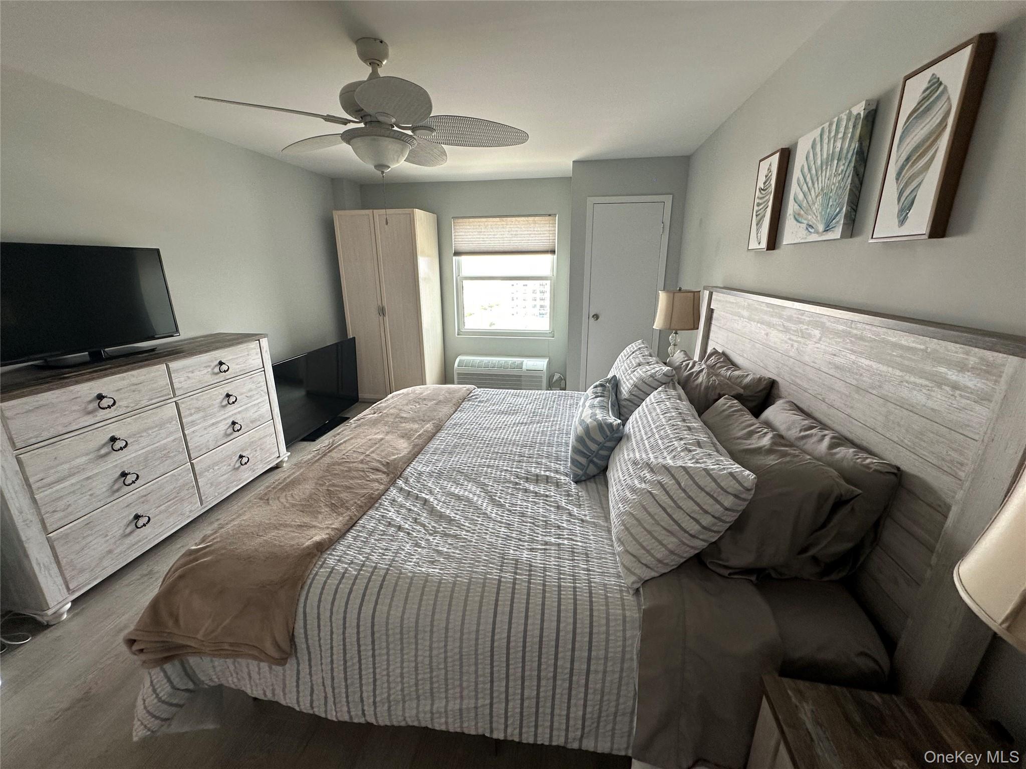 360 Shore Road # 8H, Long Beach, NY 11561