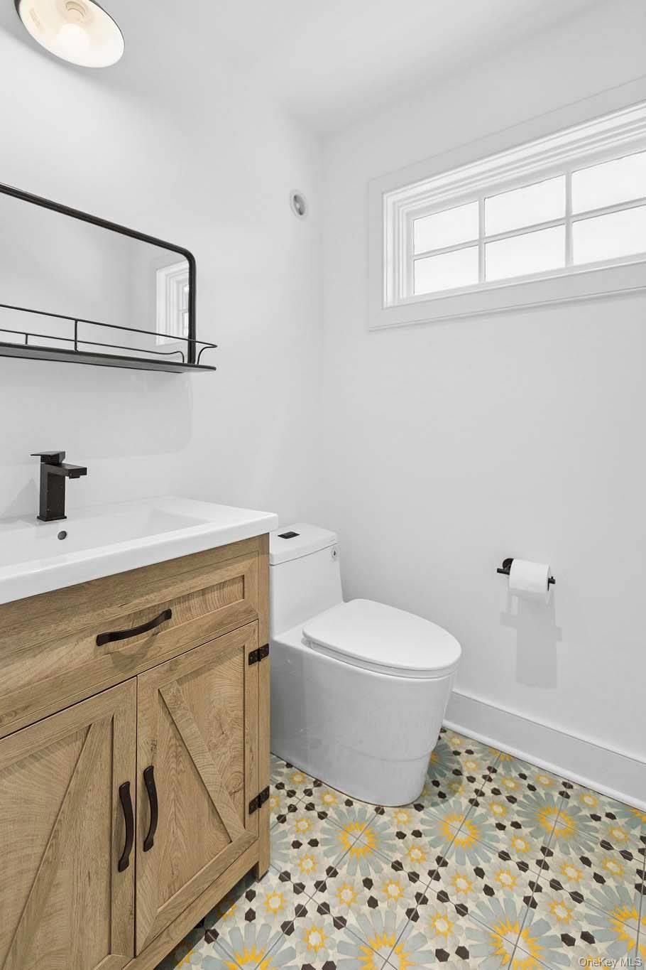 54 Woodbine Drive, East Hampton, NY 11937