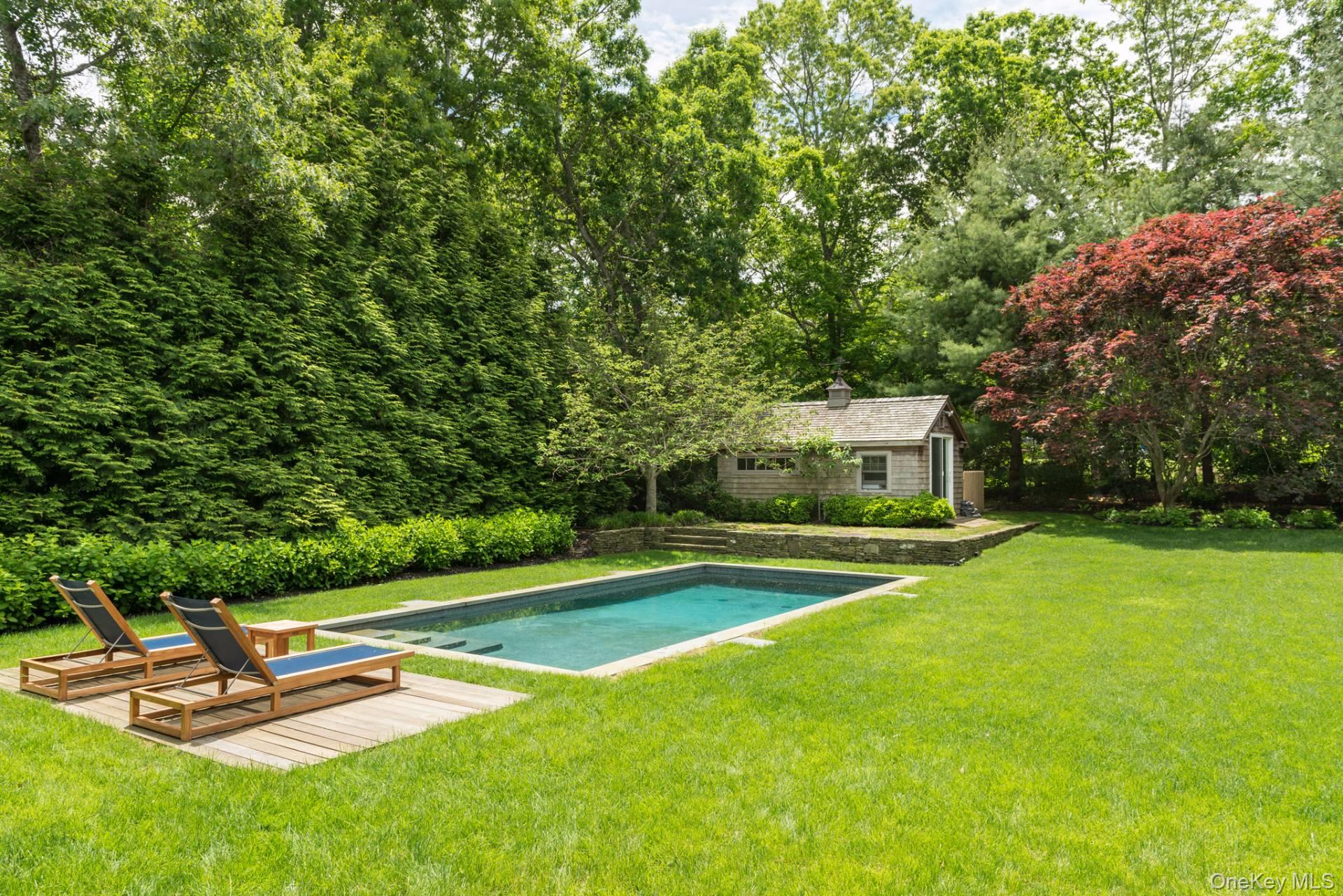 54 Woodbine Drive, East Hampton, NY 11937