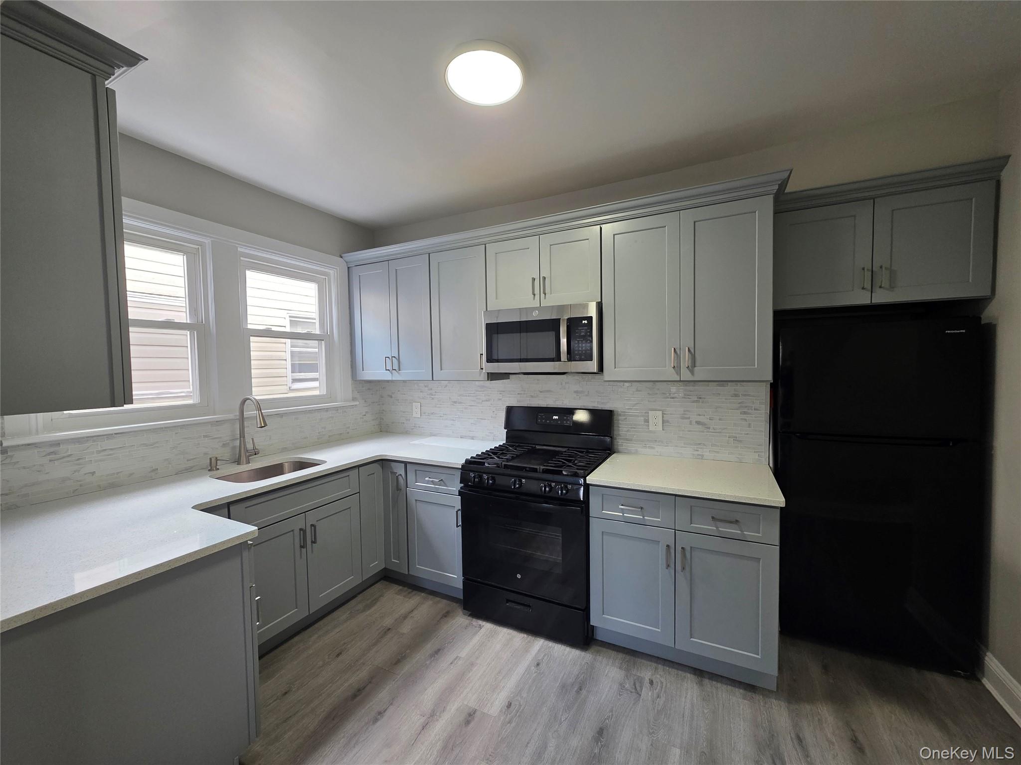 147 Jericho Turnpike # 2, Mineola, NY 11501