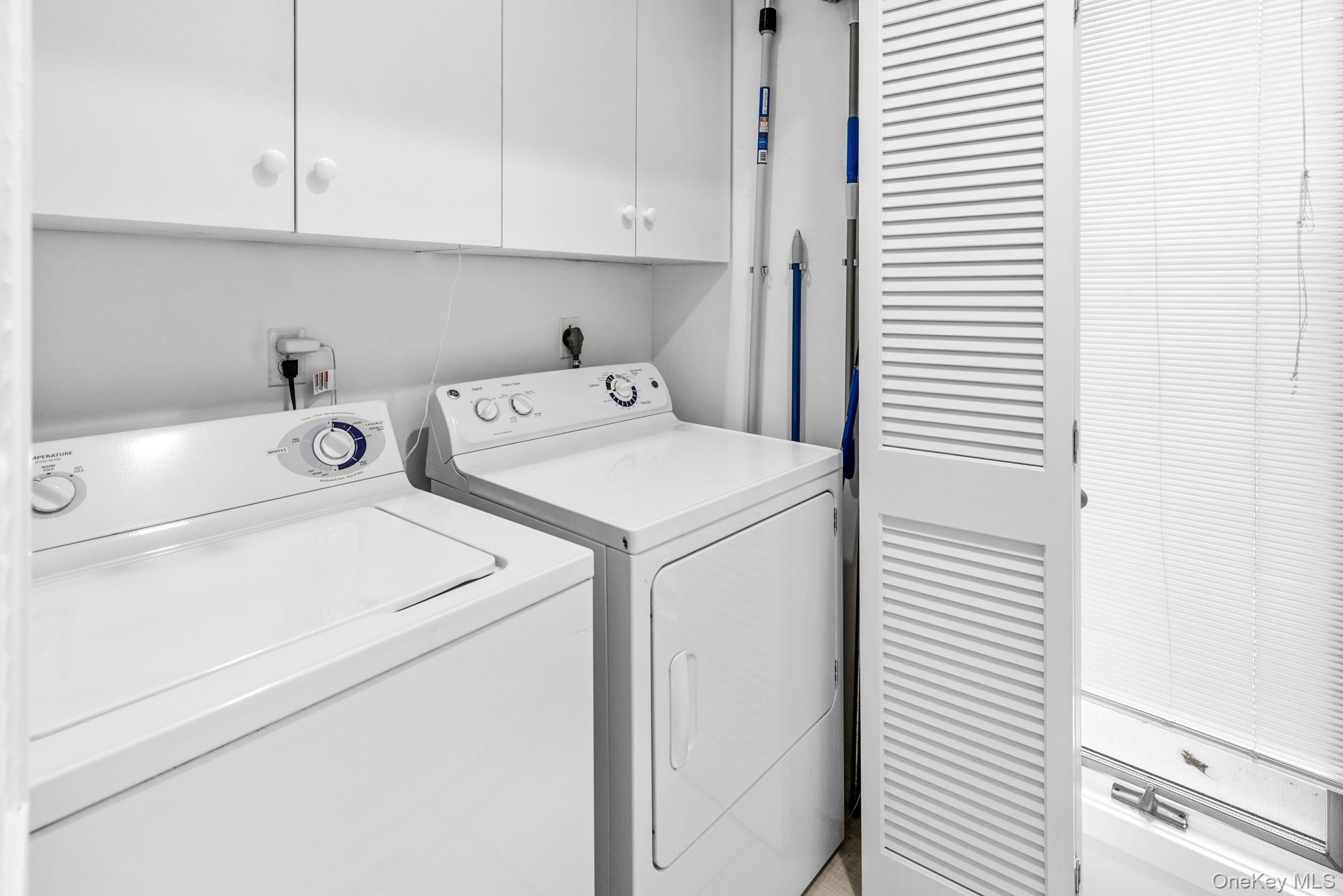 34 Park Circle, Quogue, NY 11959