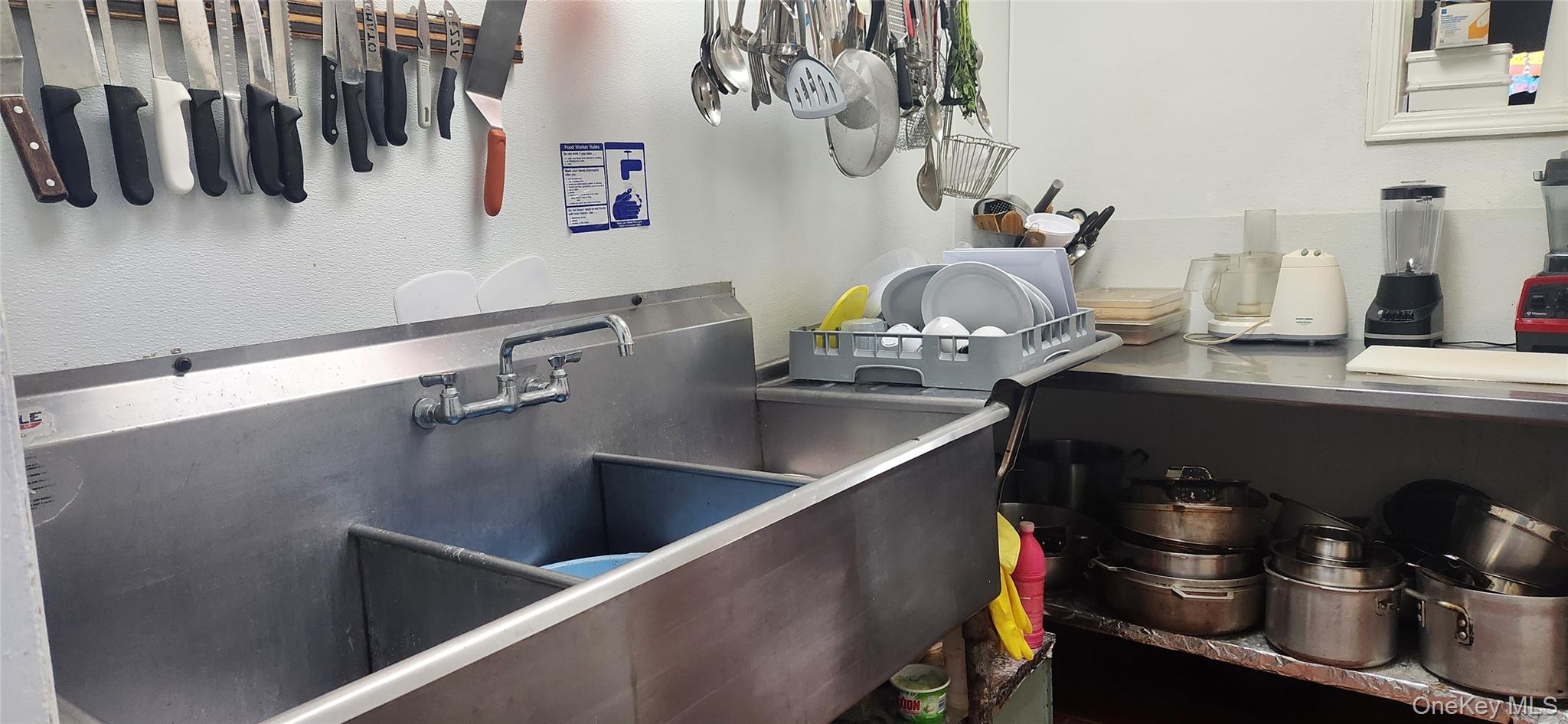 24 E Main Street, Middletown, NY 10940