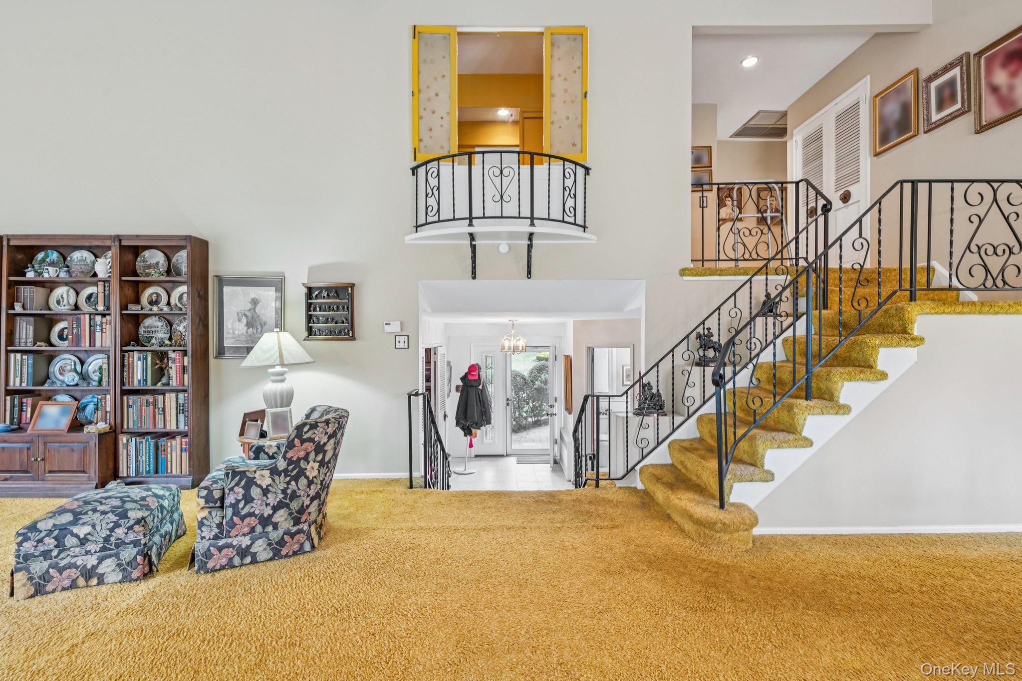 192 Bengeyfield Drive, East Williston, NY 11596