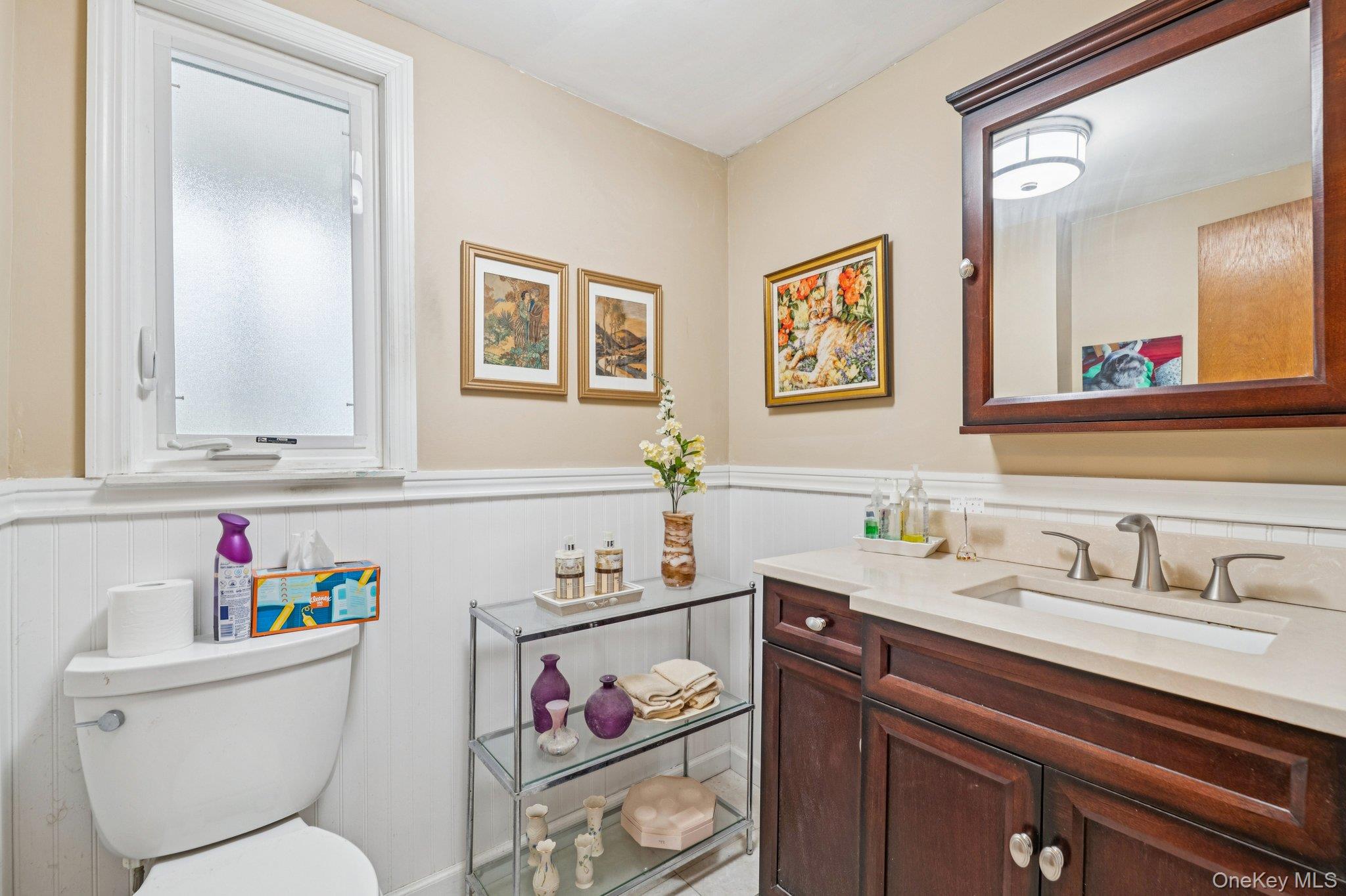 192 Bengeyfield Drive, East Williston, NY 11596