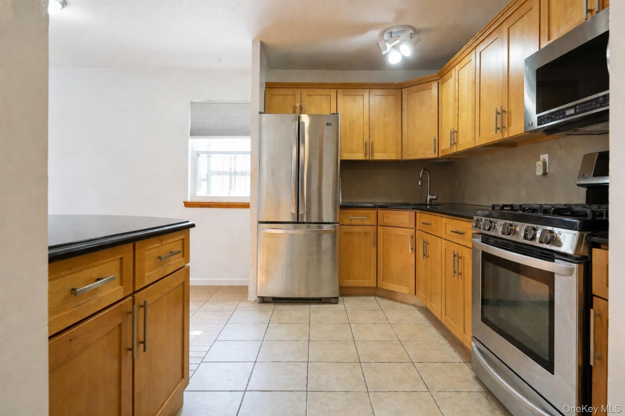 896 Union Avenue # B, Bronx, NY 10459