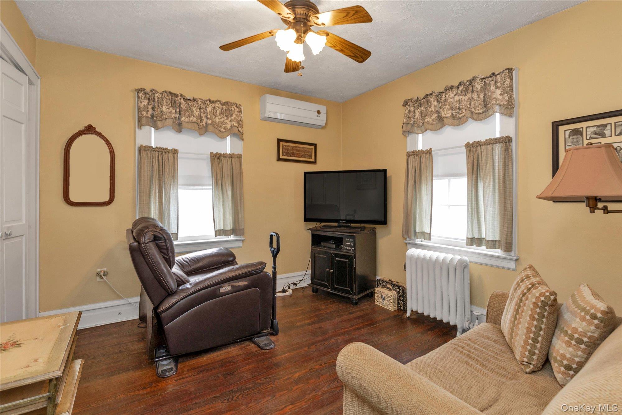 13 Everett Street, Lynbrook, NY 11563