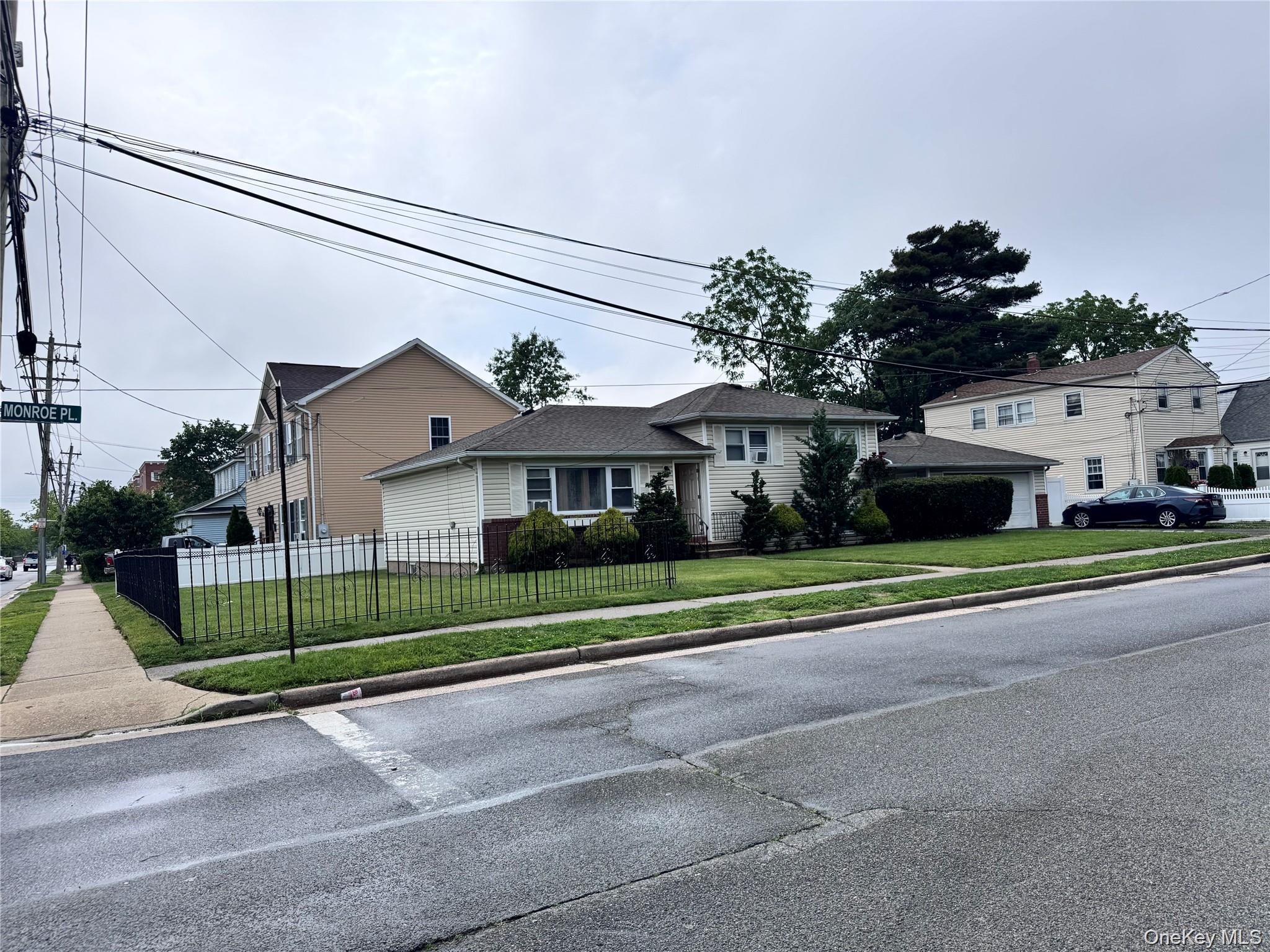 36 Monroe Place, Hempstead, NY 11550