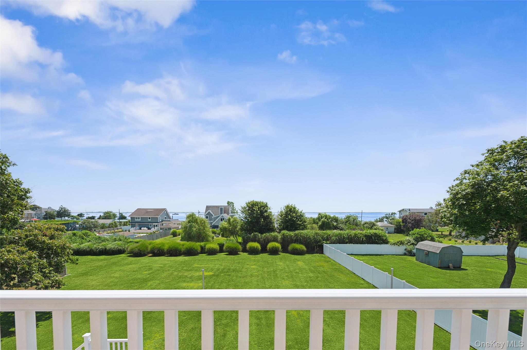 8 Sinnickson Road, Center Moriches, NY 11934