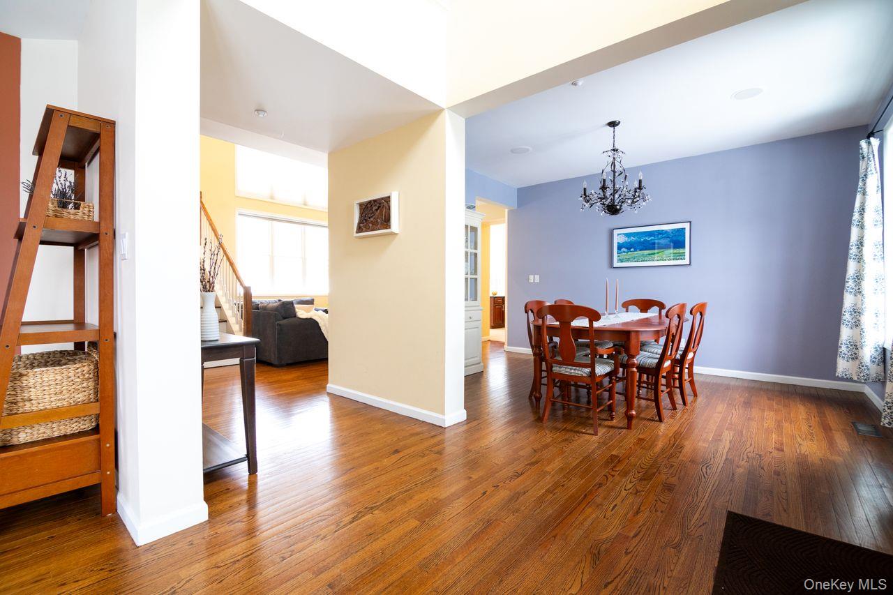 141 Friendship Court, White Plains, NY 10603