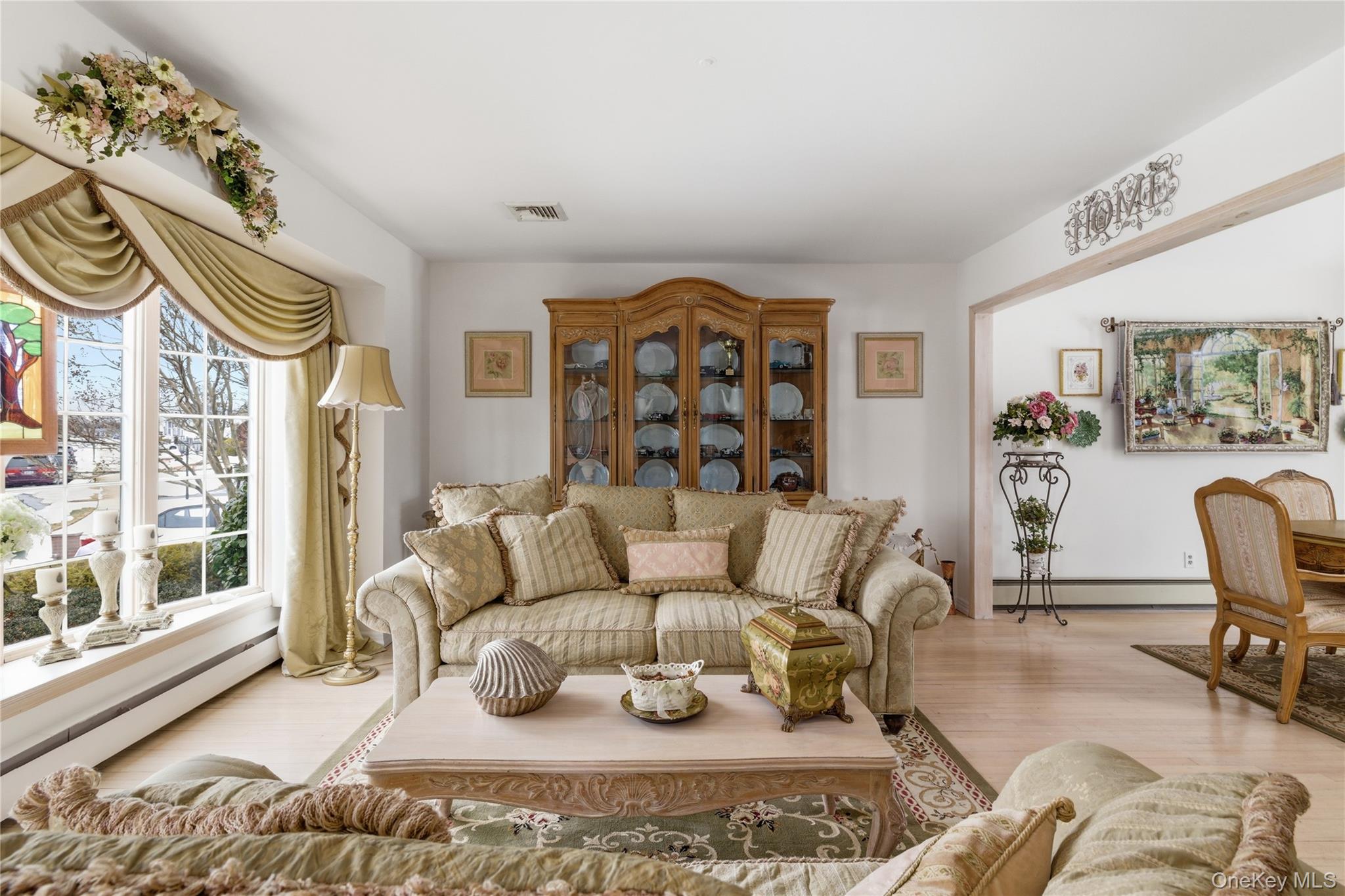 138 Washington Street, Farmingdale, NY 11735