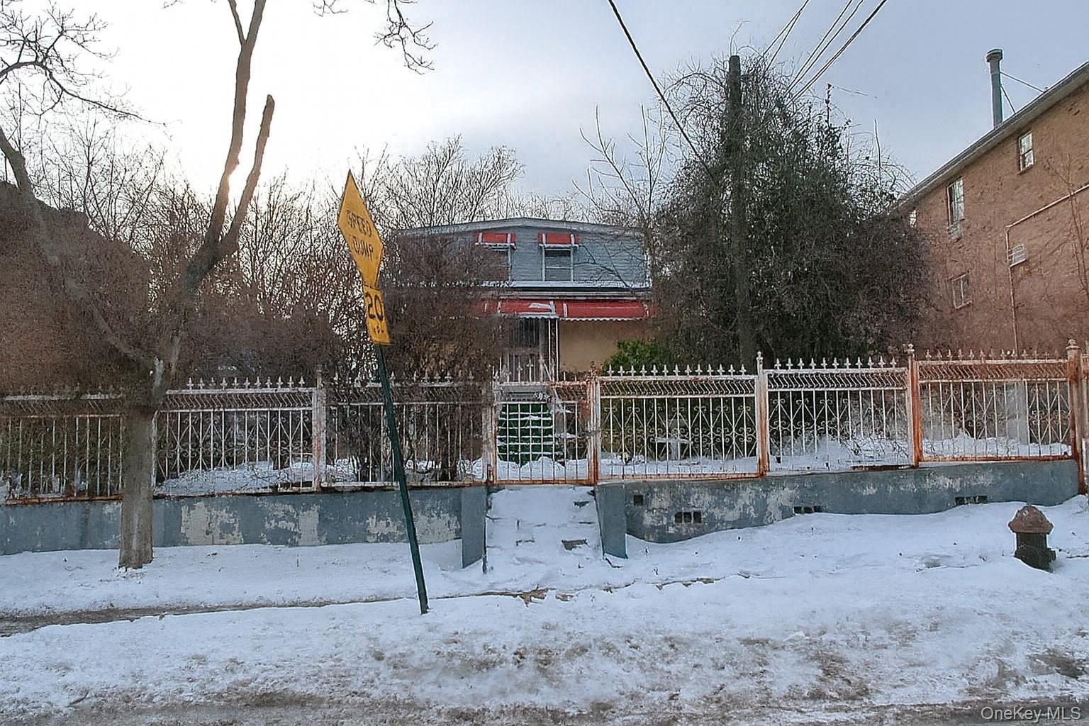 3141 Gunther Avenue, Bronx, NY 10469