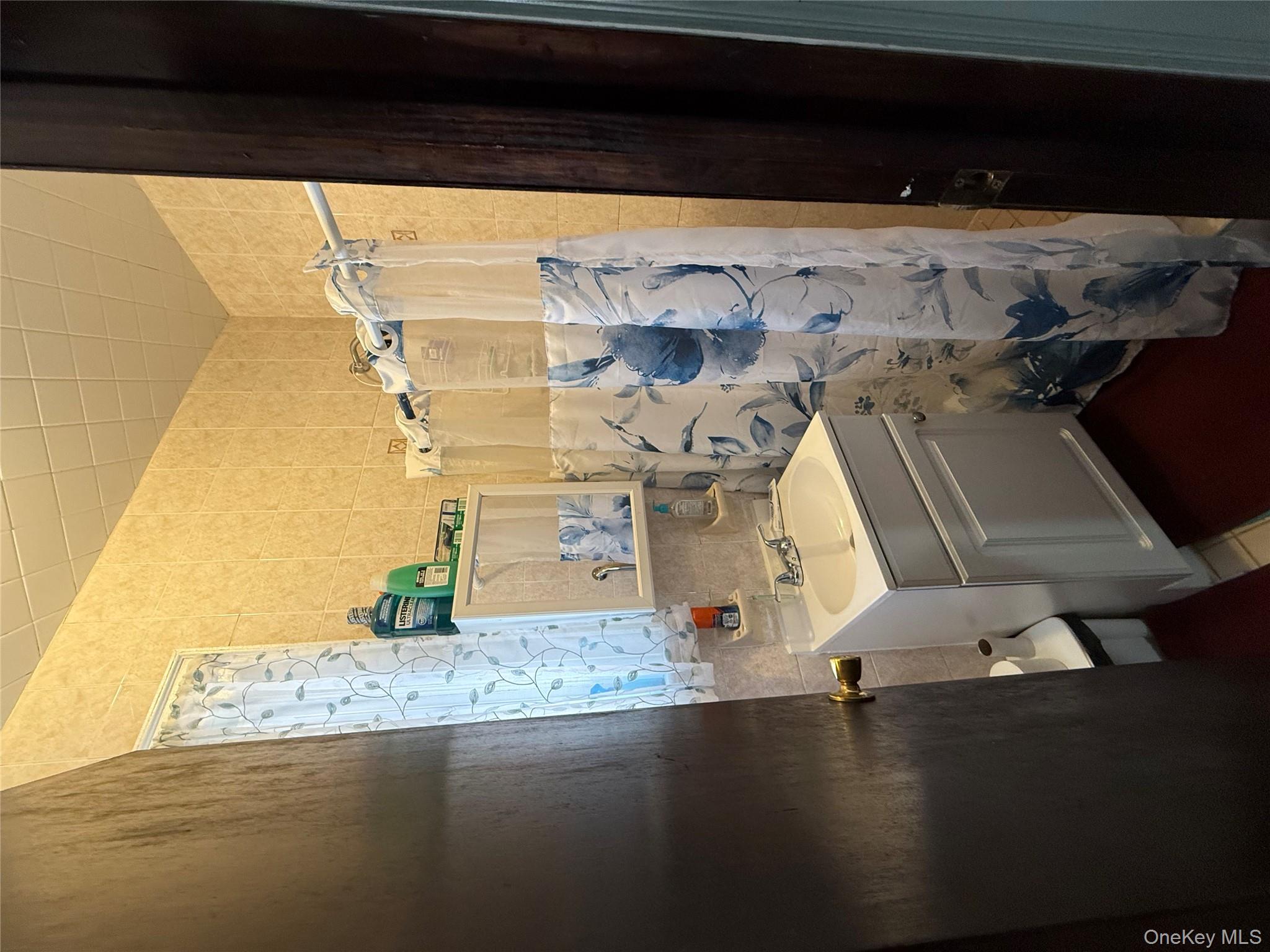 9021 189th Street, Hollis, NY 11423