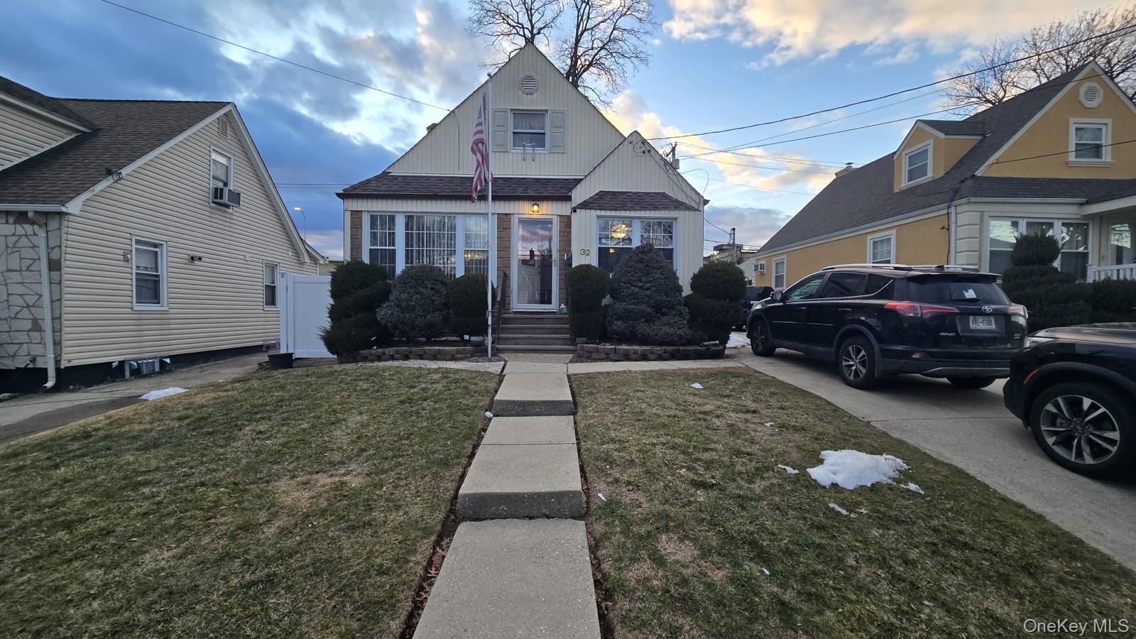 32 Butler Boulevard, Elmont, NY 11003