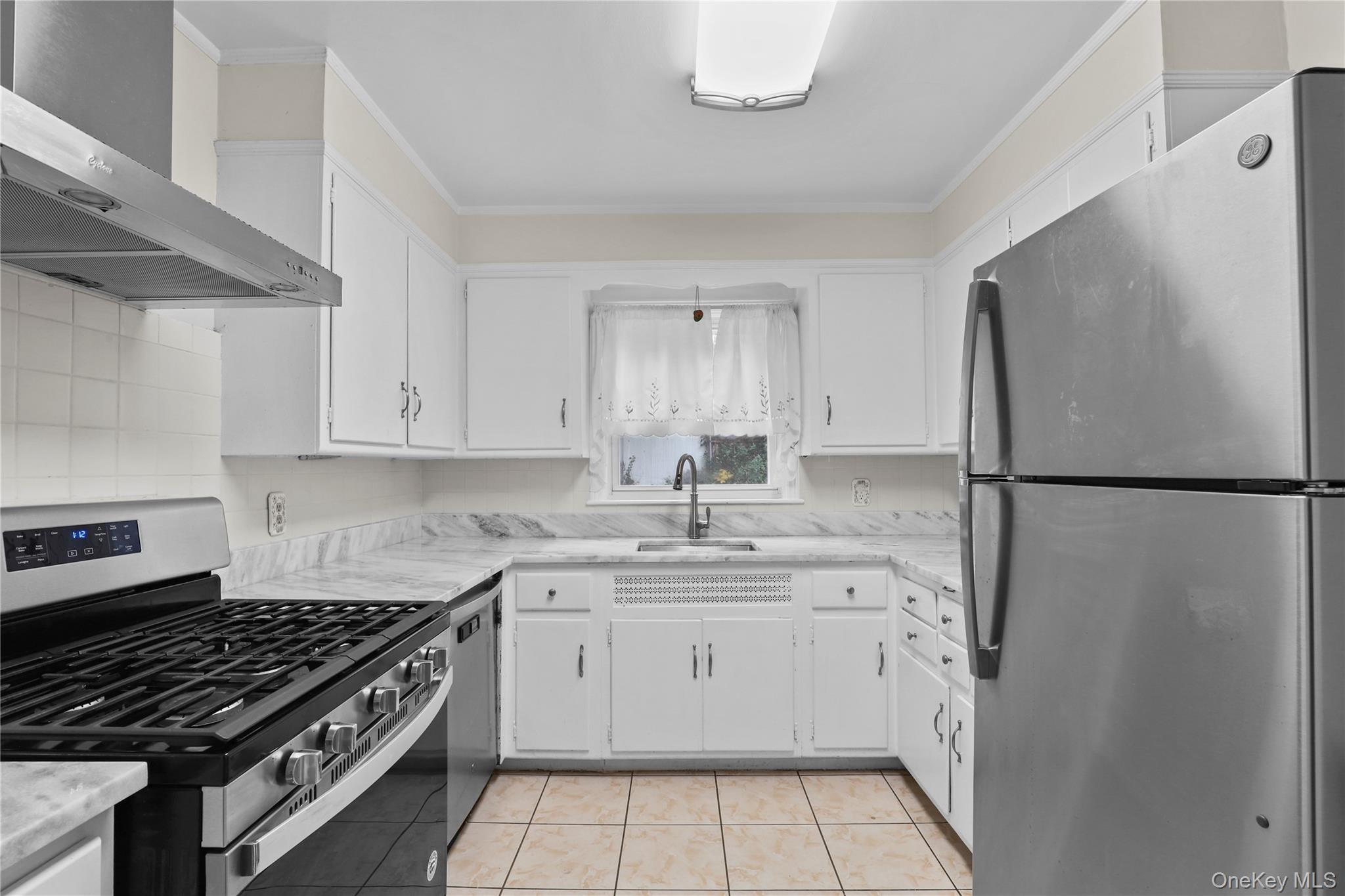 216 Poe Street, Hartsdale, NY 10530