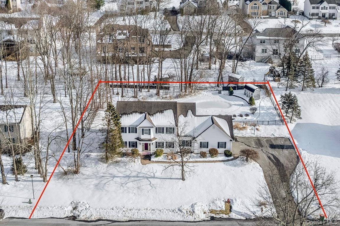 9 Trotter Lane, Poughkeepsie, NY 12603