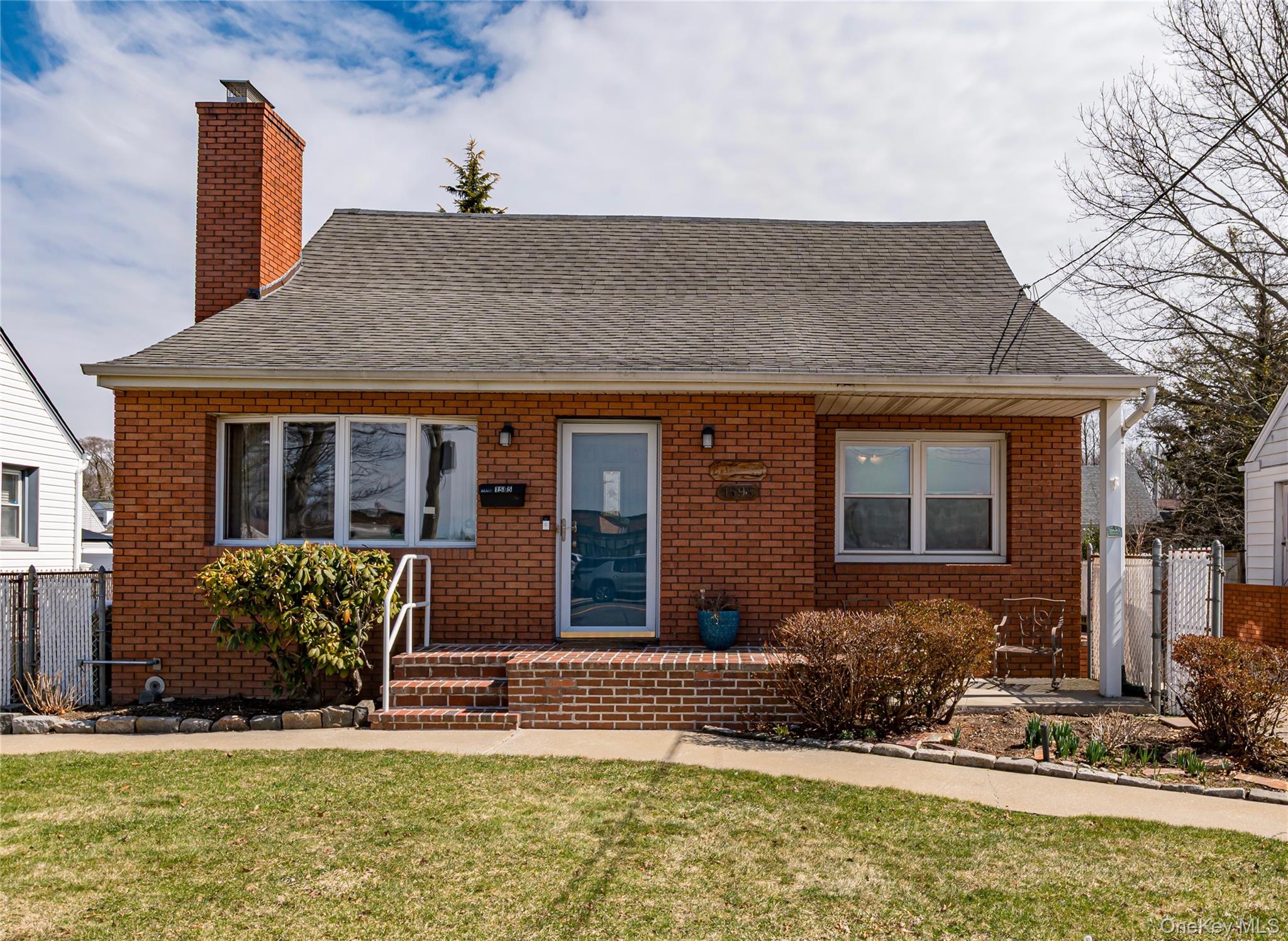 1595 Washington Avenue, Seaford, NY 11783