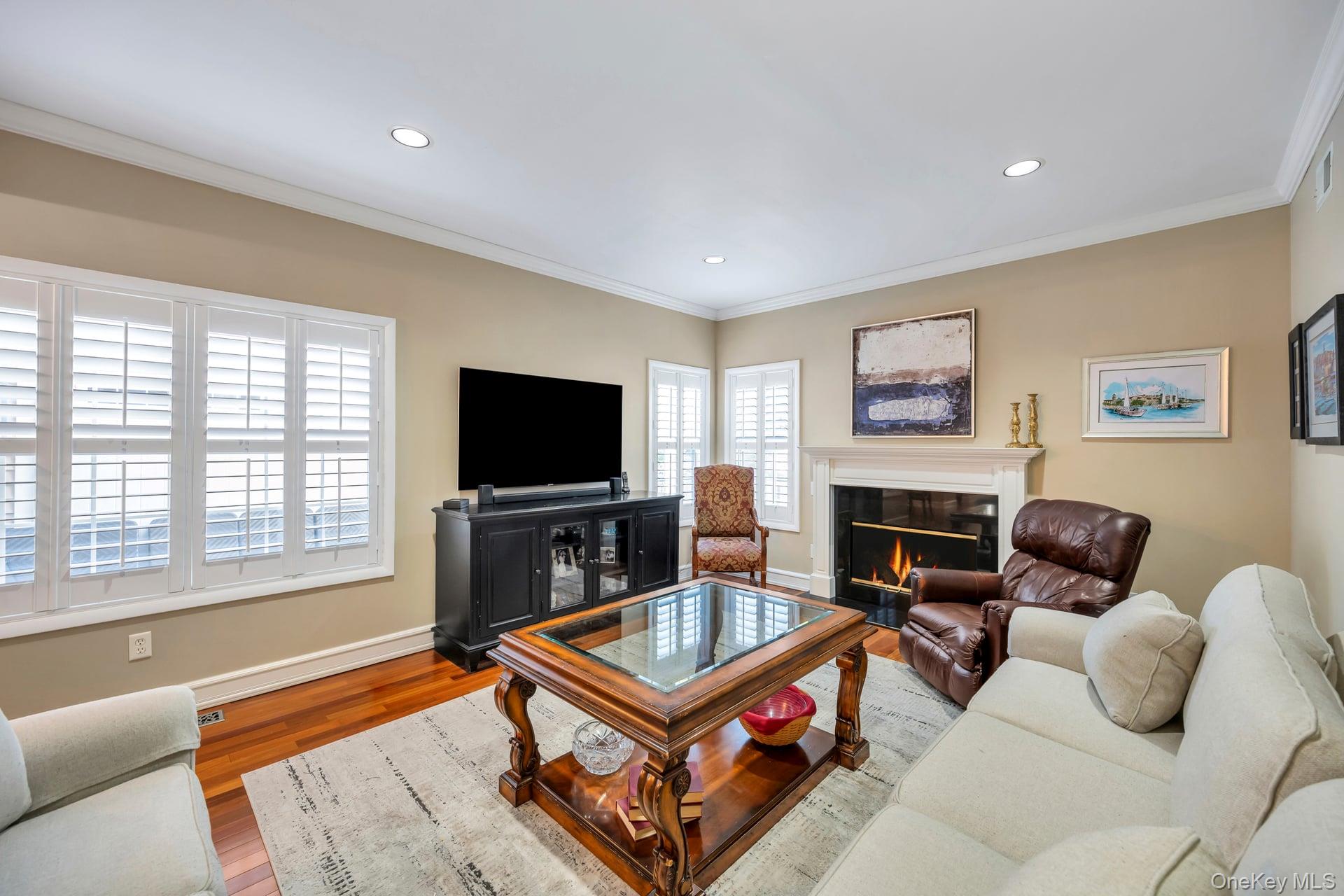 56 Snowdance Lane, Nesconset, NY 11787