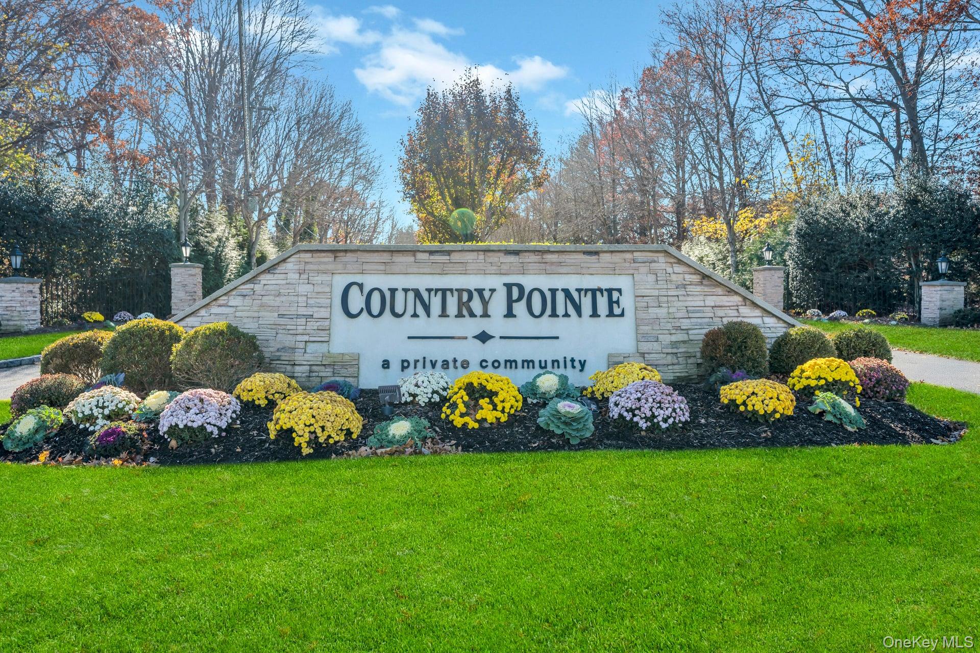 56 Snowdance Lane, Smithtown, NY 11787