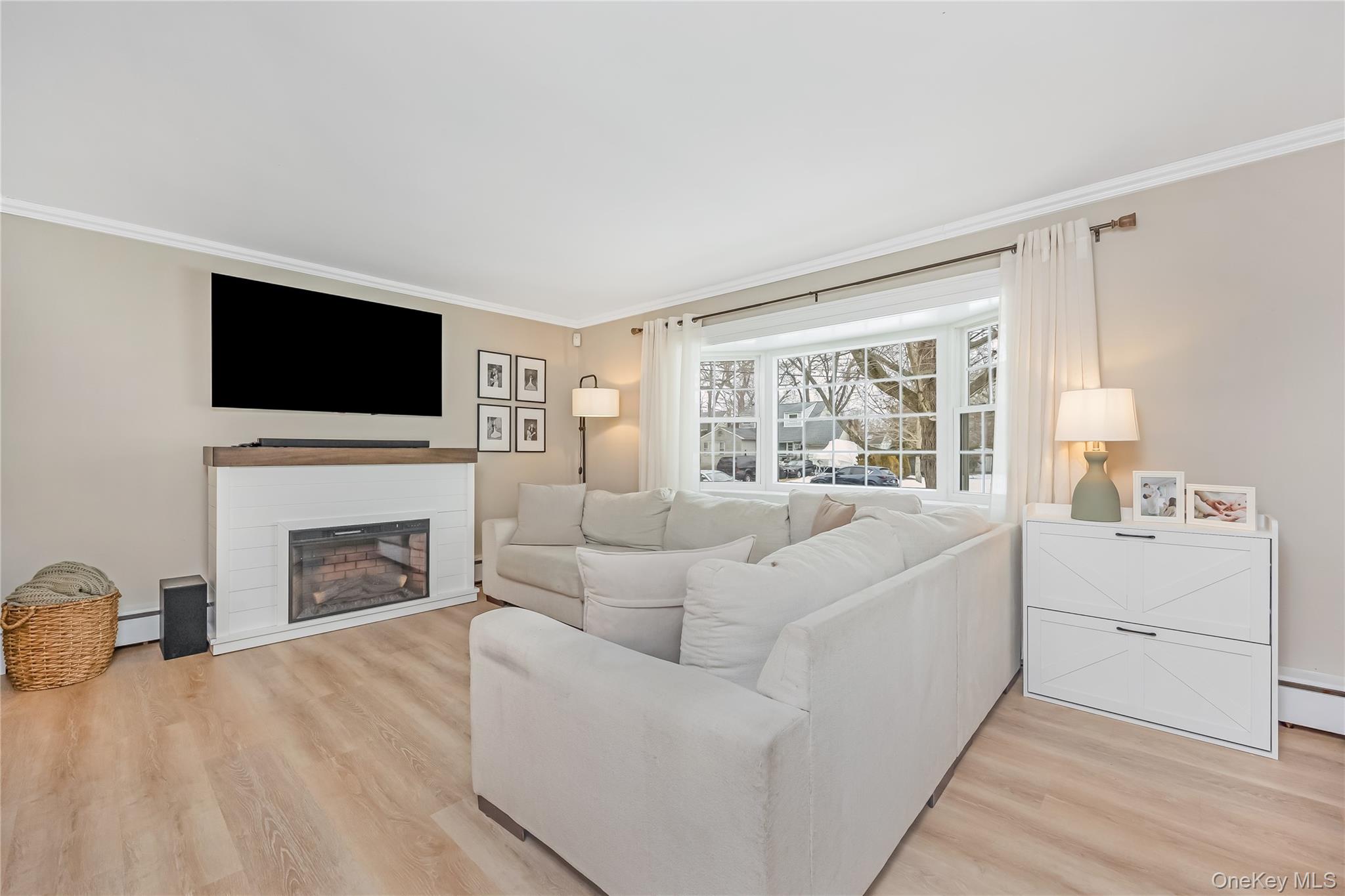 360 Renee Drive, Bayport, NY 11705