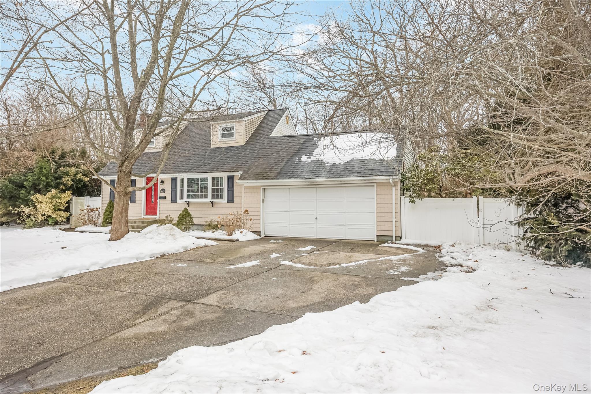 360 Renee Drive, Bayport, NY 11705