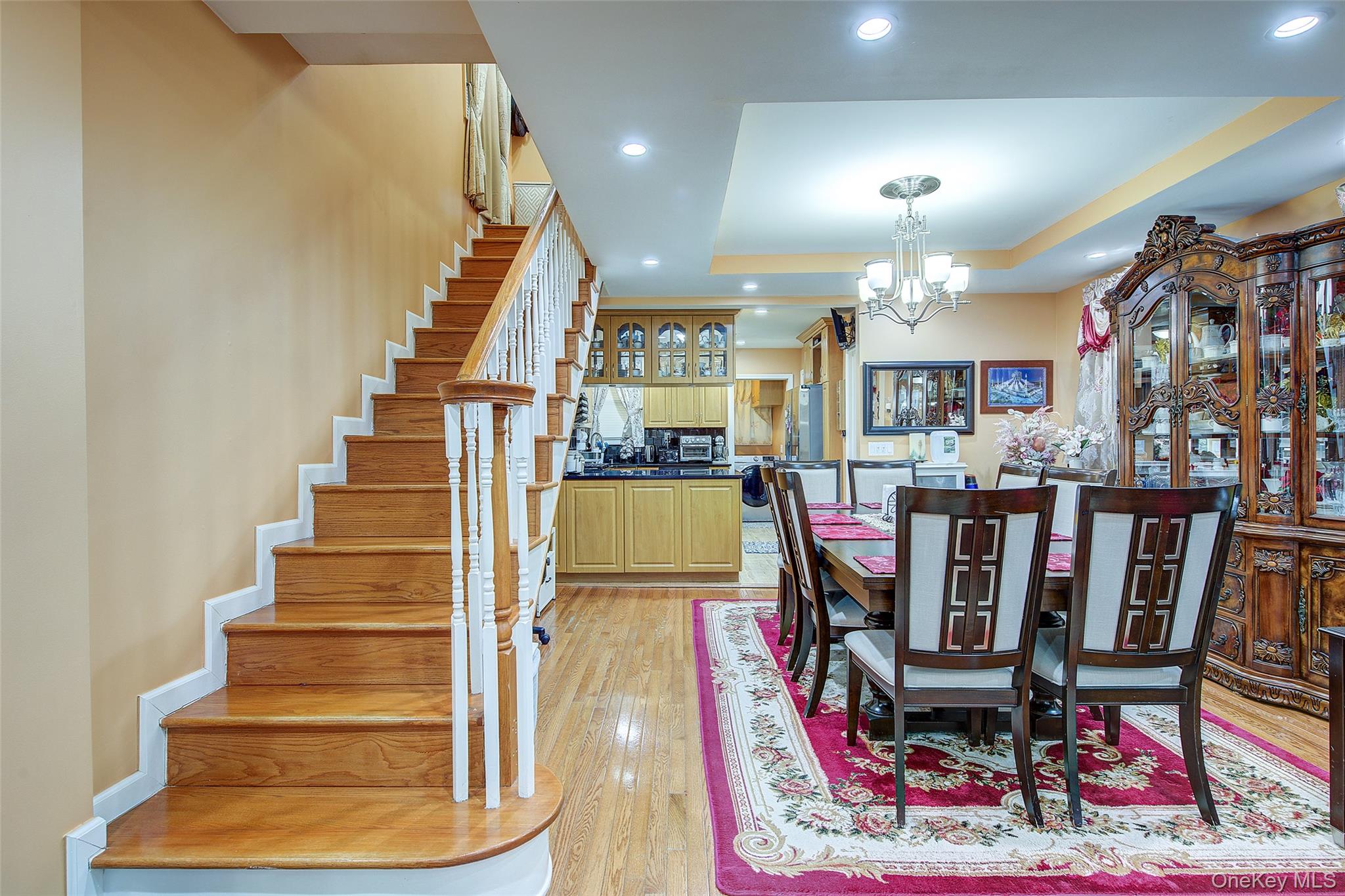 8848 201 ST, Hollis, NY 11423