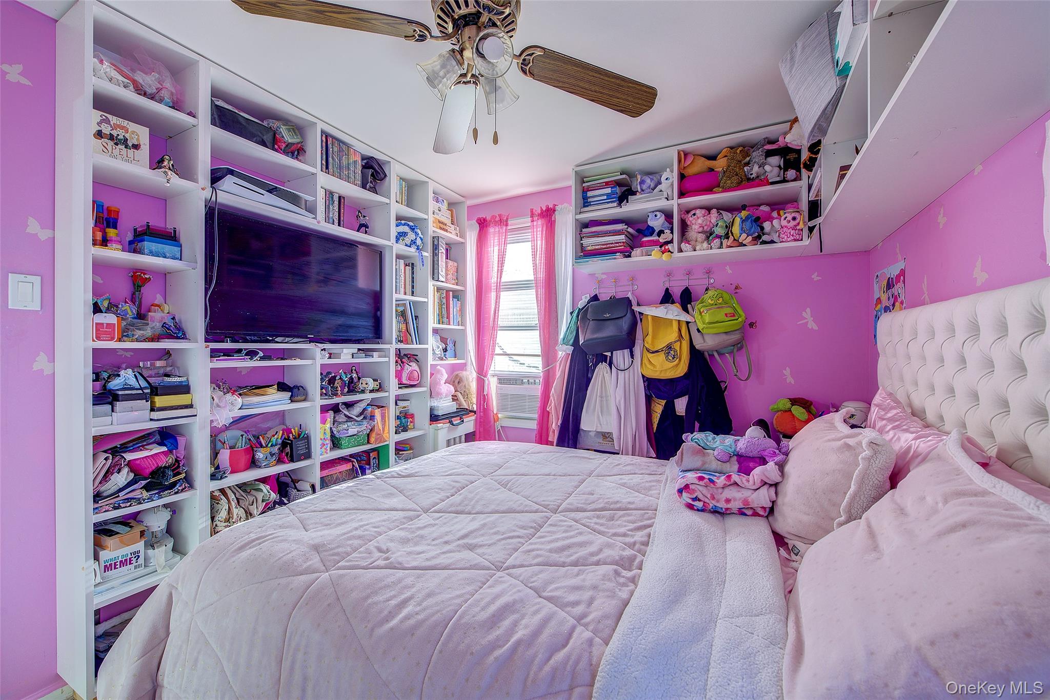 8848 201 ST, Hollis, NY 11423