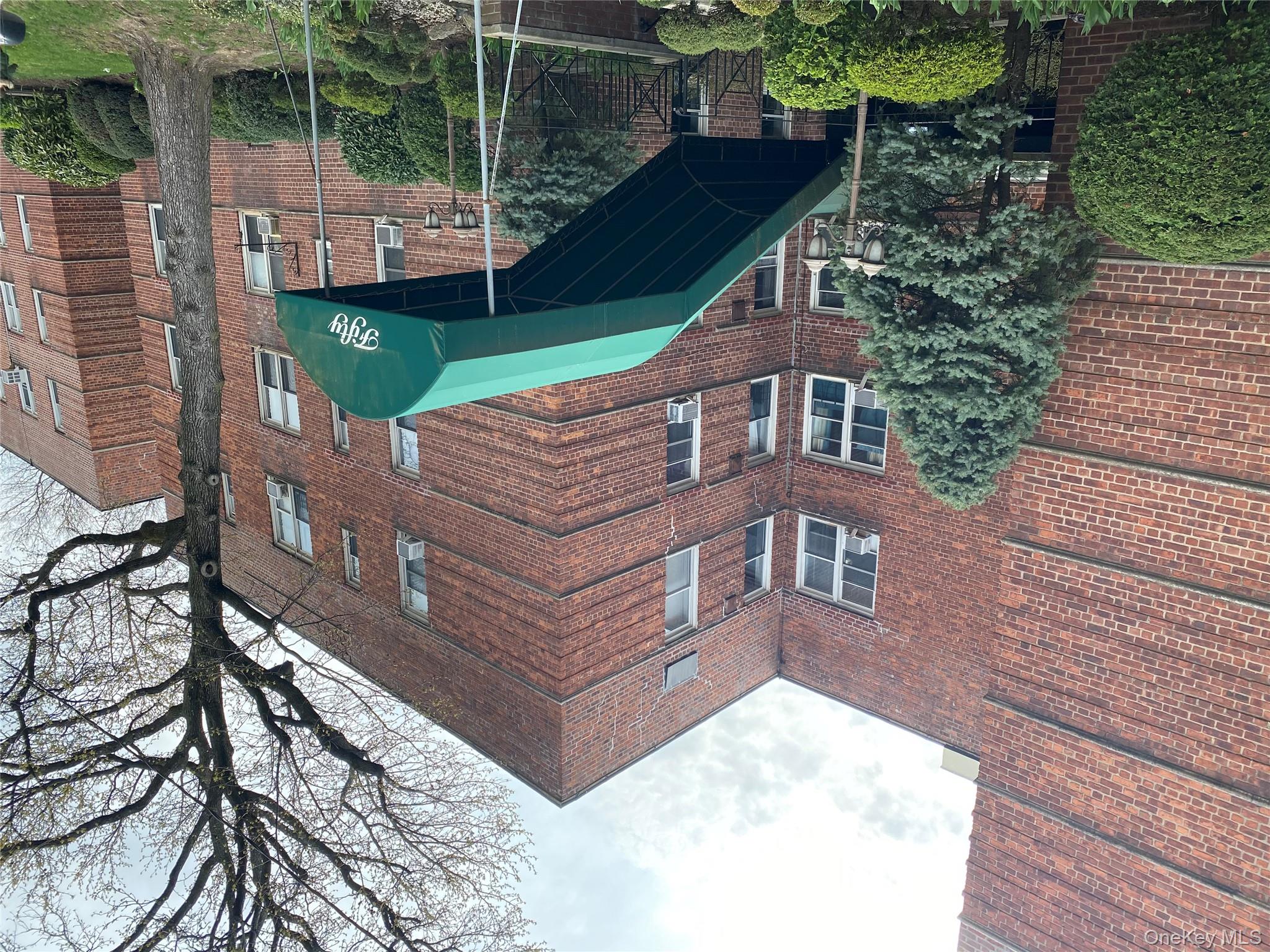 50 S Middle Neck Road # 1P, Great Neck, NY 11021