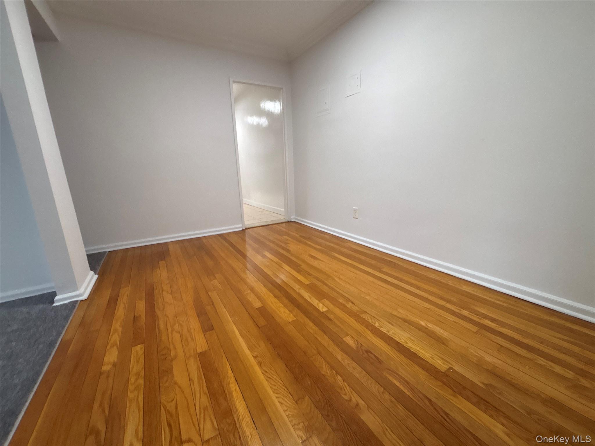 50 S Middle Neck Road # 1P, Great Neck, NY 11021