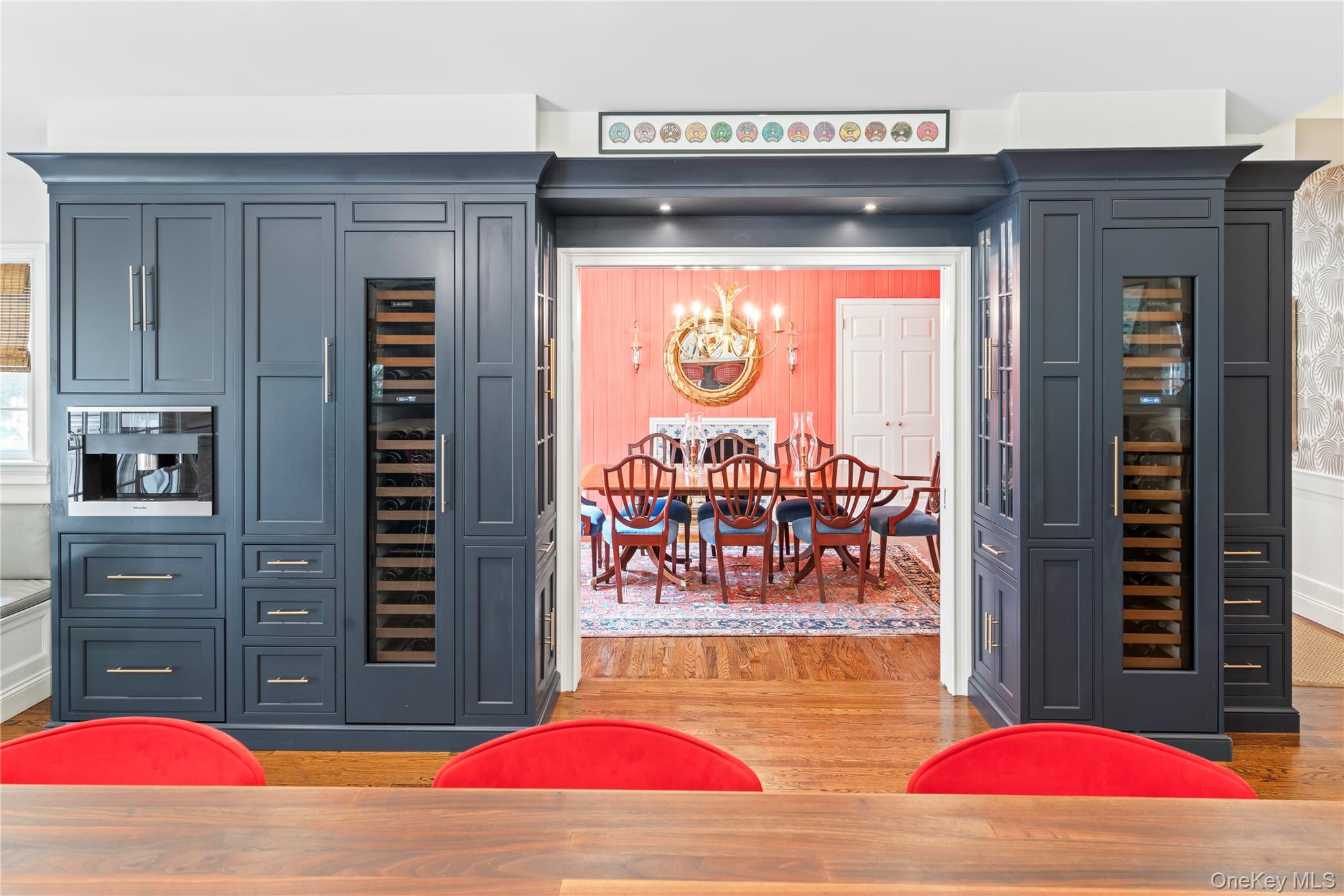 10 Middle Hollow Road, Lloyd Harbor, NY 11743