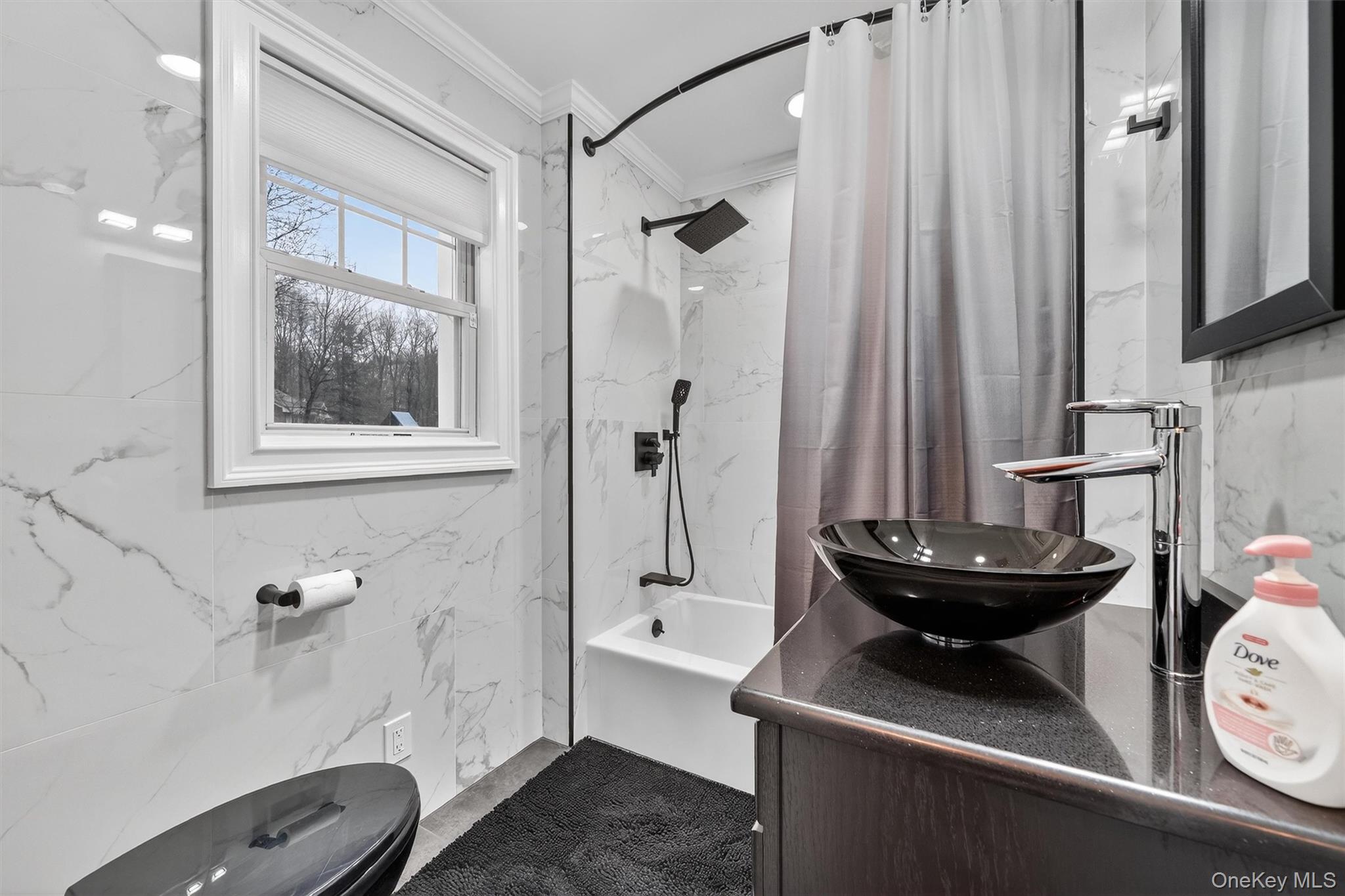 69 S Airmont Road, Suffern, NY 10901