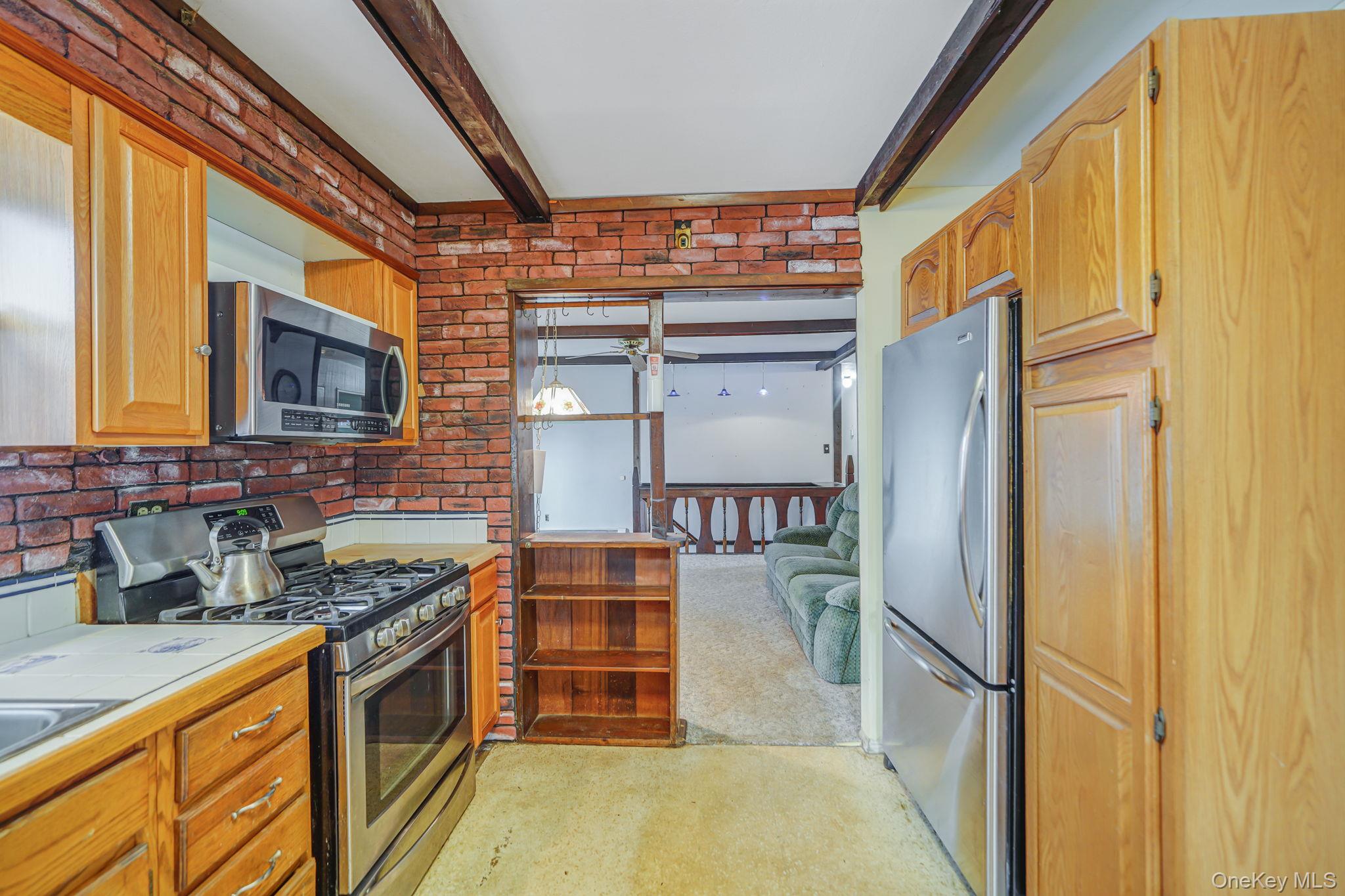 4 Orchid Drive, Port Jefferson Station, NY 11776