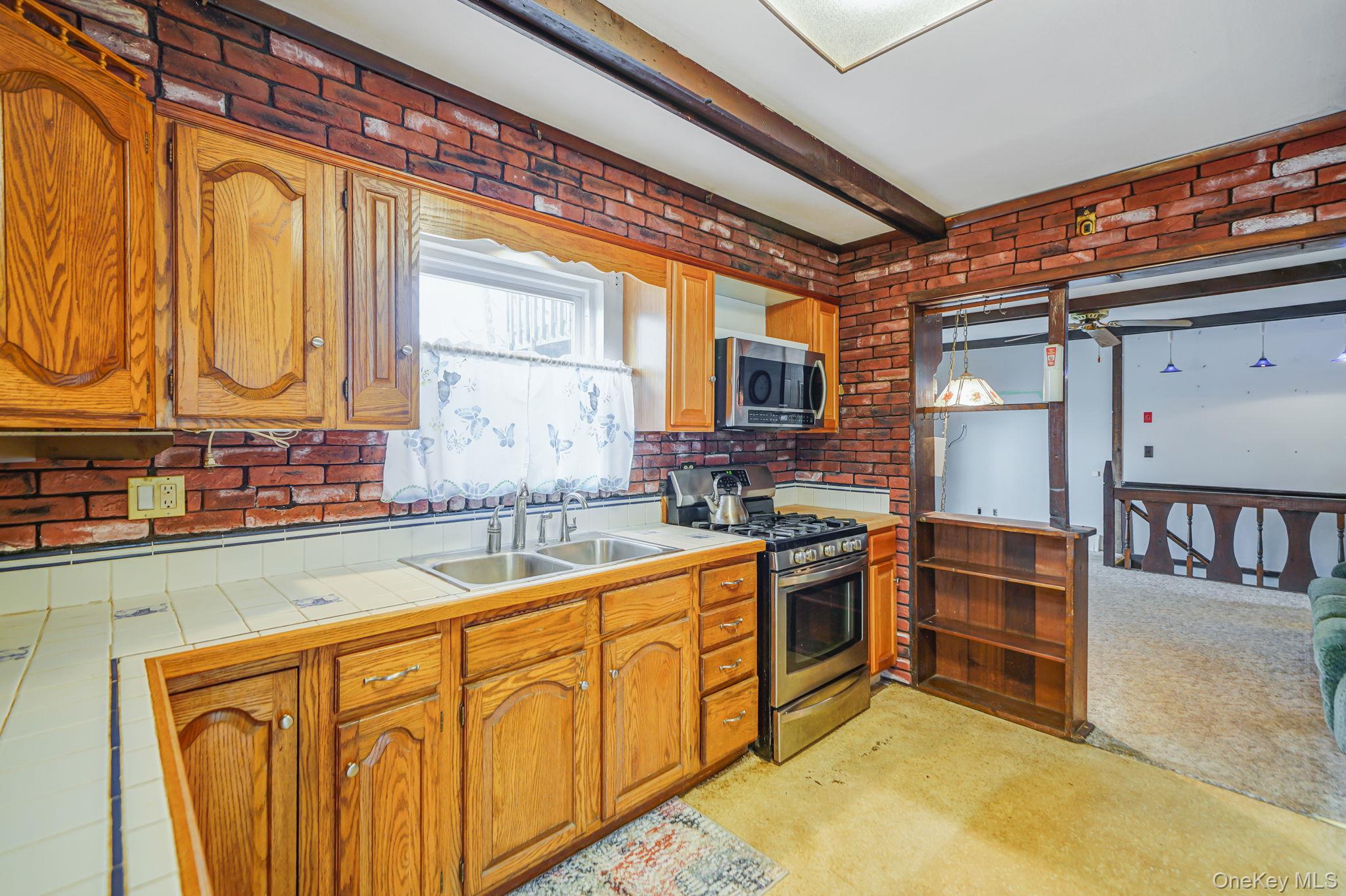 4 Orchid Drive, Port Jefferson Station, NY 11776