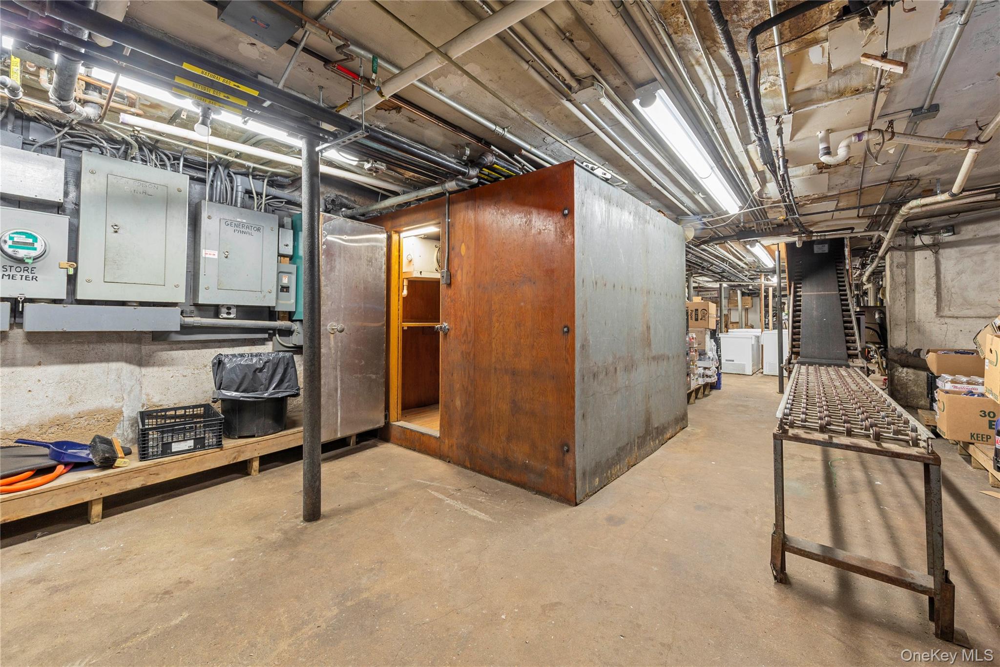 9412 Jamaica Avenue, Woodhaven, NY 11421