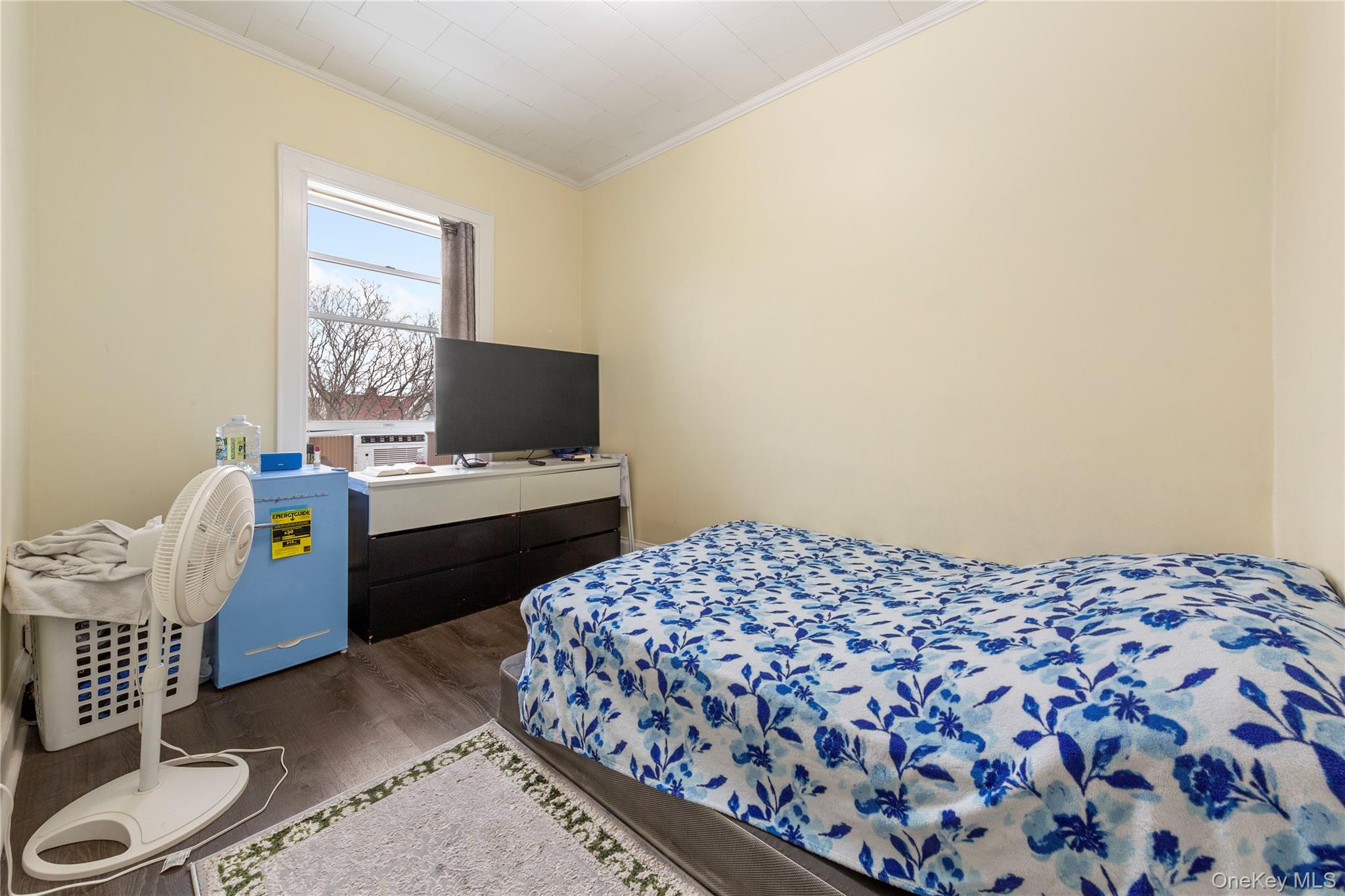 9412 Jamaica Avenue, Woodhaven, NY 11421