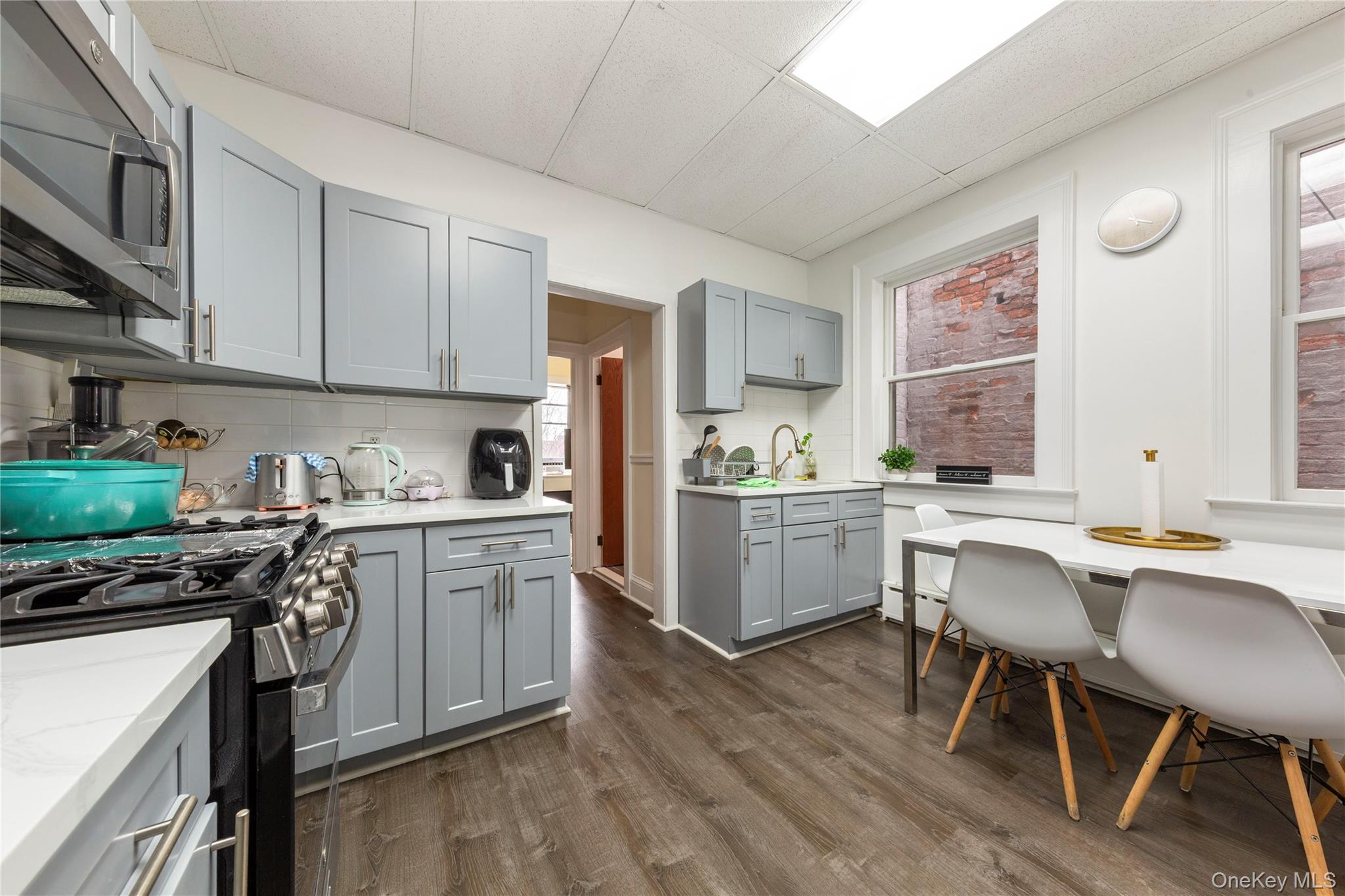 9412 Jamaica Avenue, Woodhaven, NY 11421