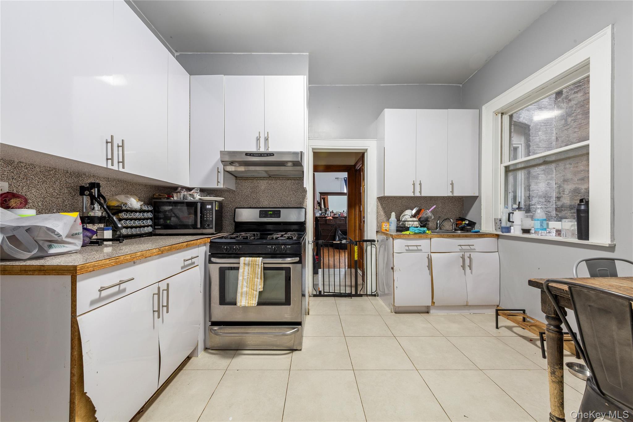 9412 Jamaica Avenue, Woodhaven, NY 11421