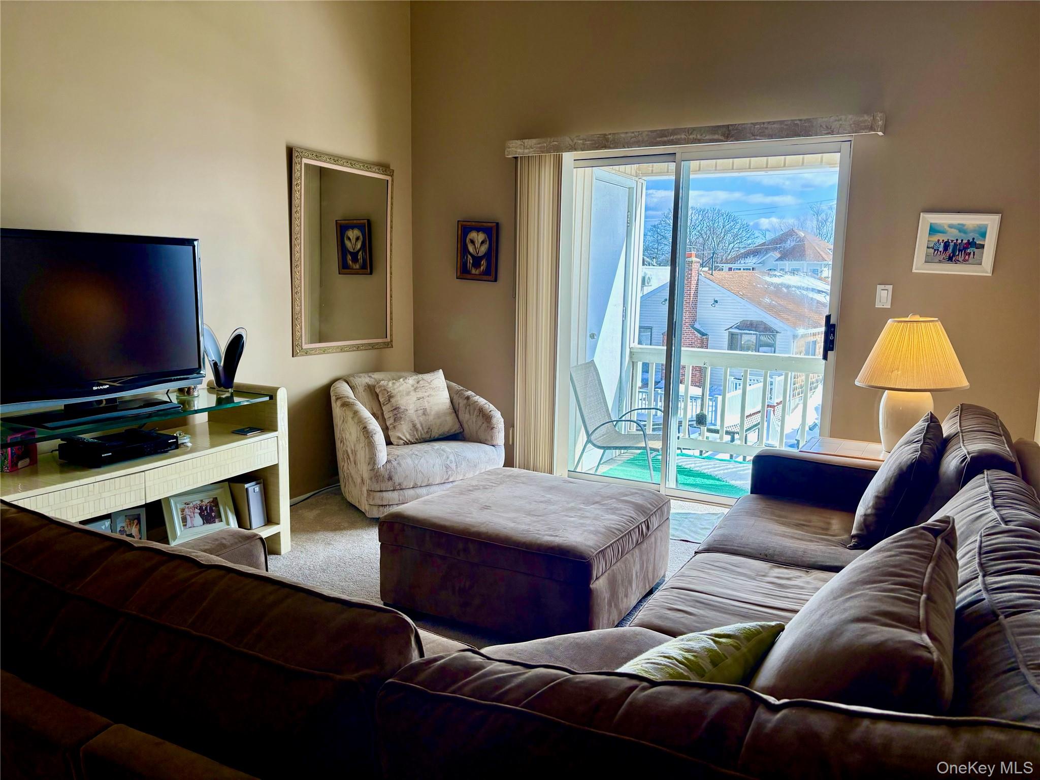 31 Anchor Street # Y, Freeport, NY 11520