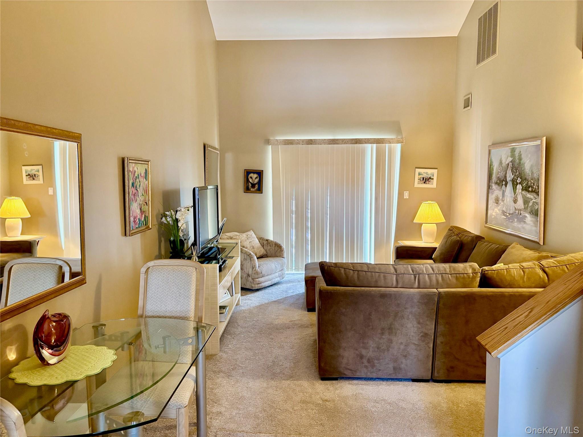 31 Anchor Street # Y, Freeport, NY 11520