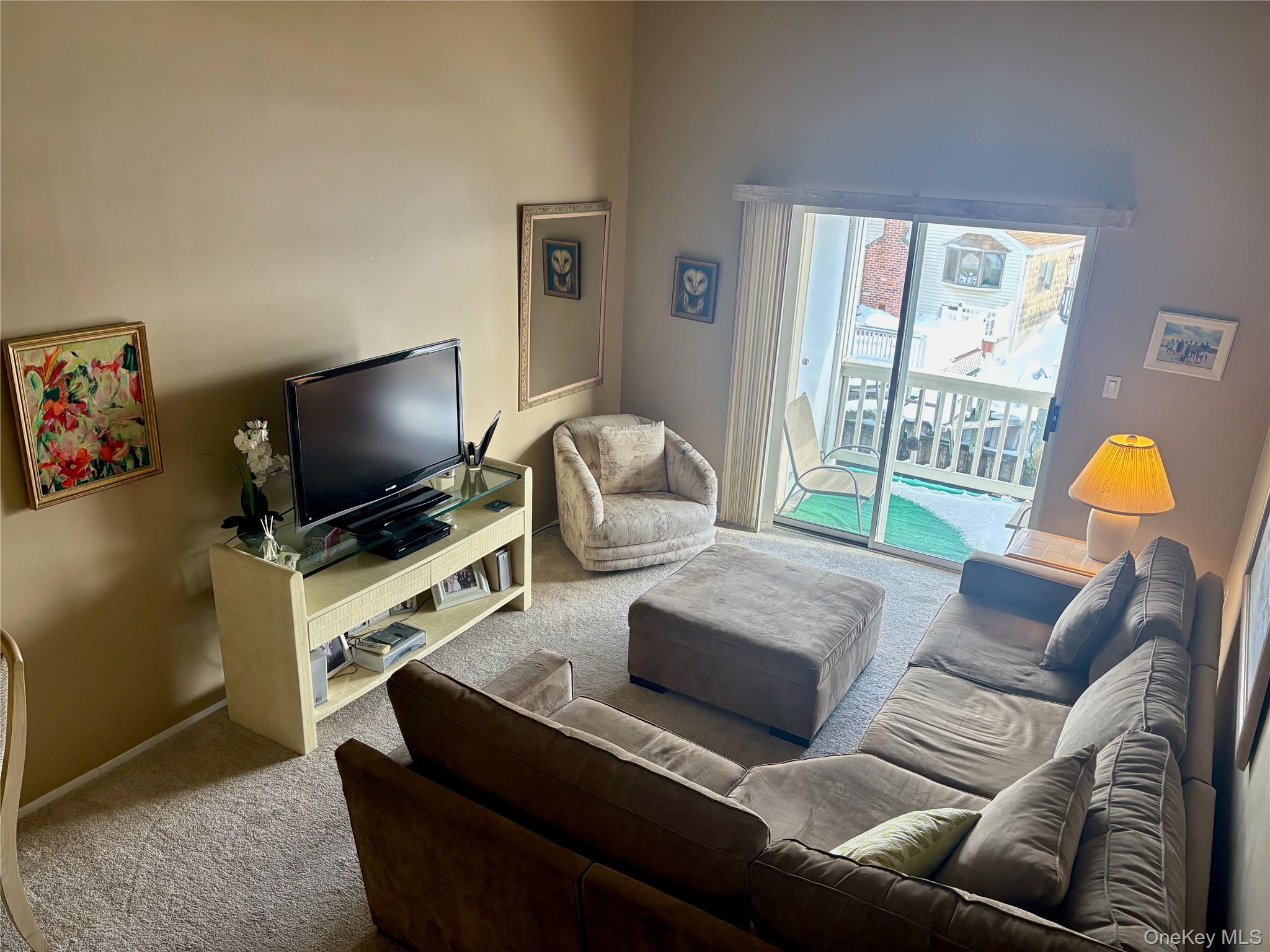 31 Anchor Street # Y, Freeport, NY 11520