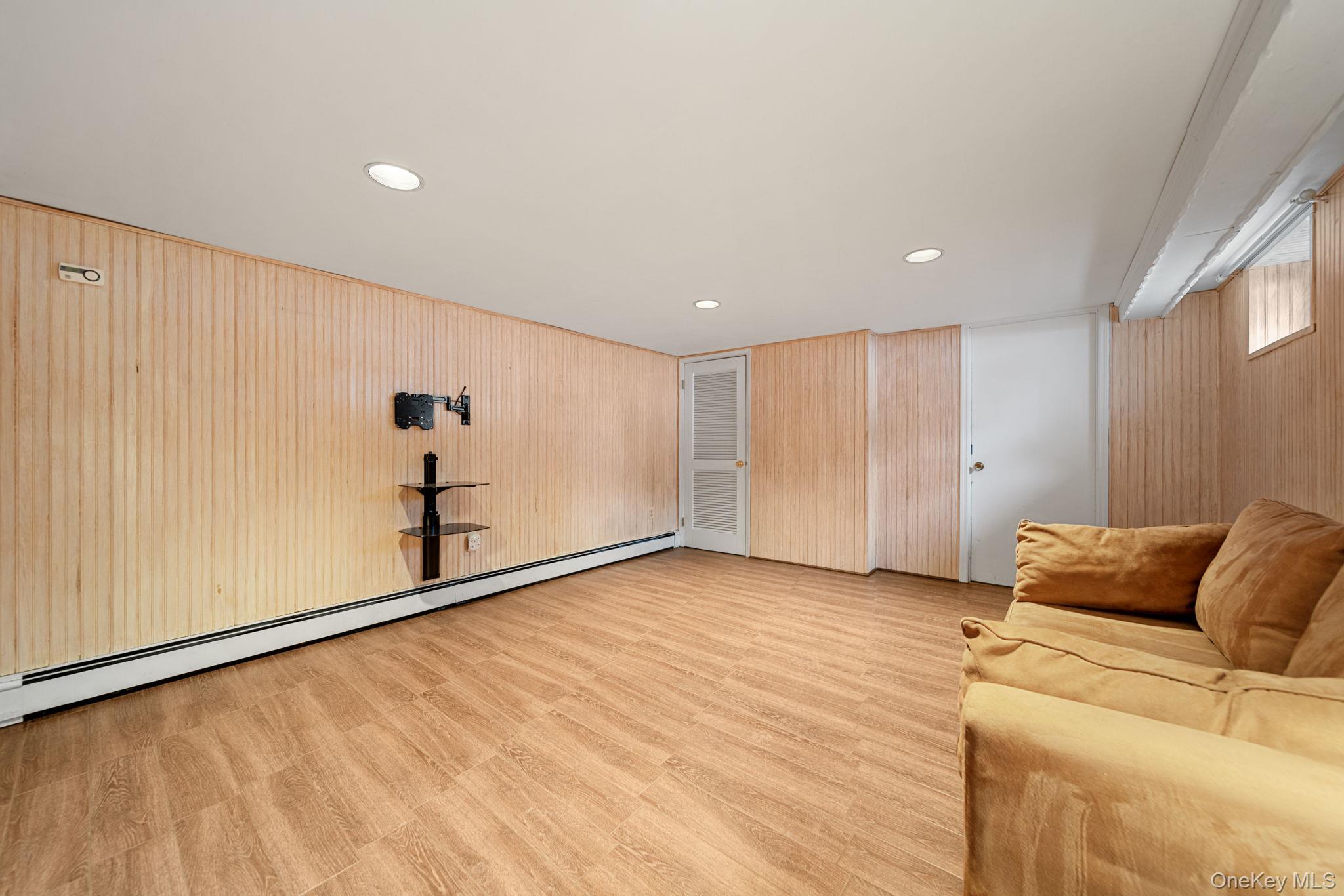 166 Parrott Road, West Nyack, NY 10994