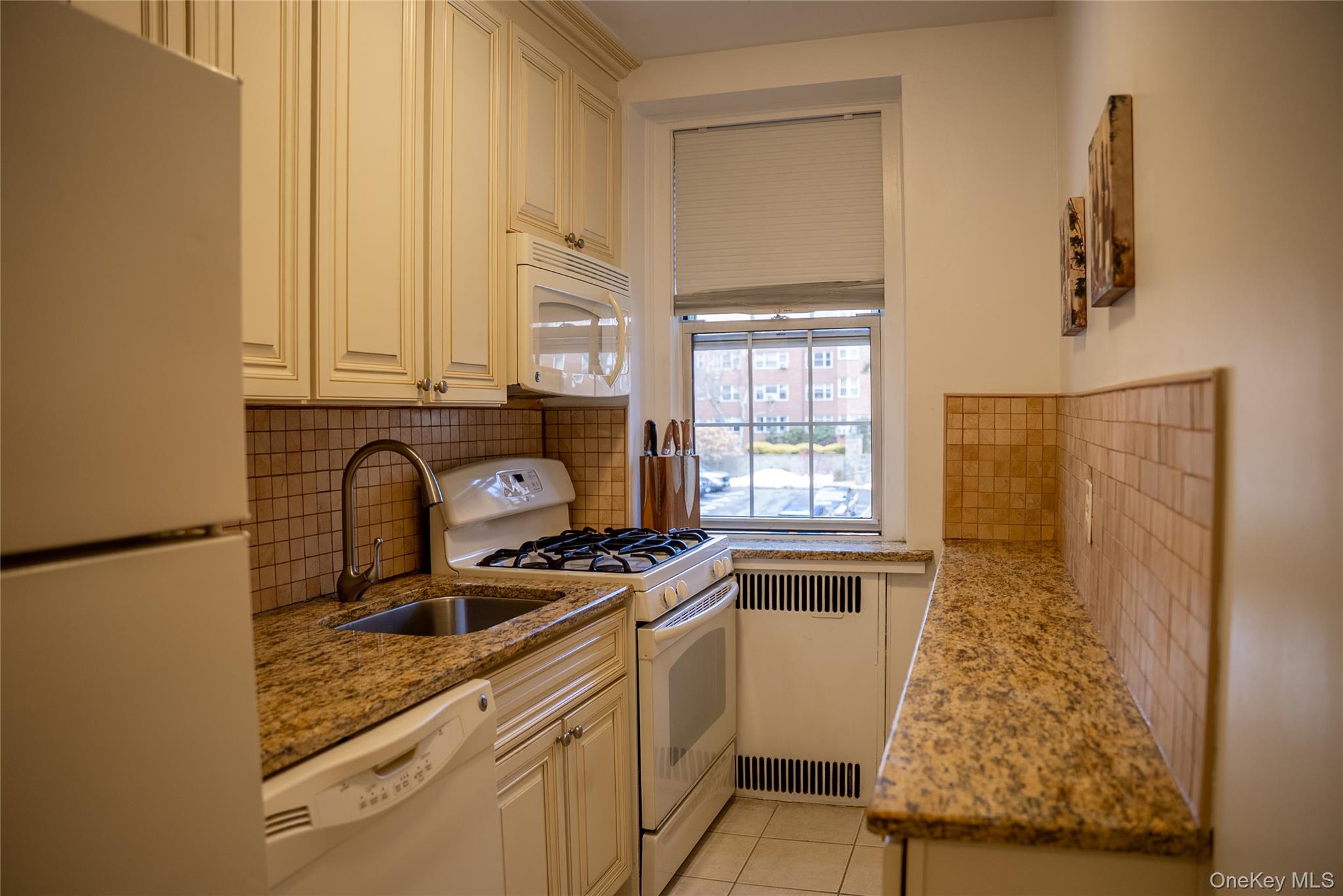 253 Garth Road # 2J, Scarsdale, NY 10583