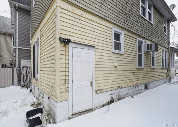 64 WATCHOGUE Road, Staten Island, NY 10314